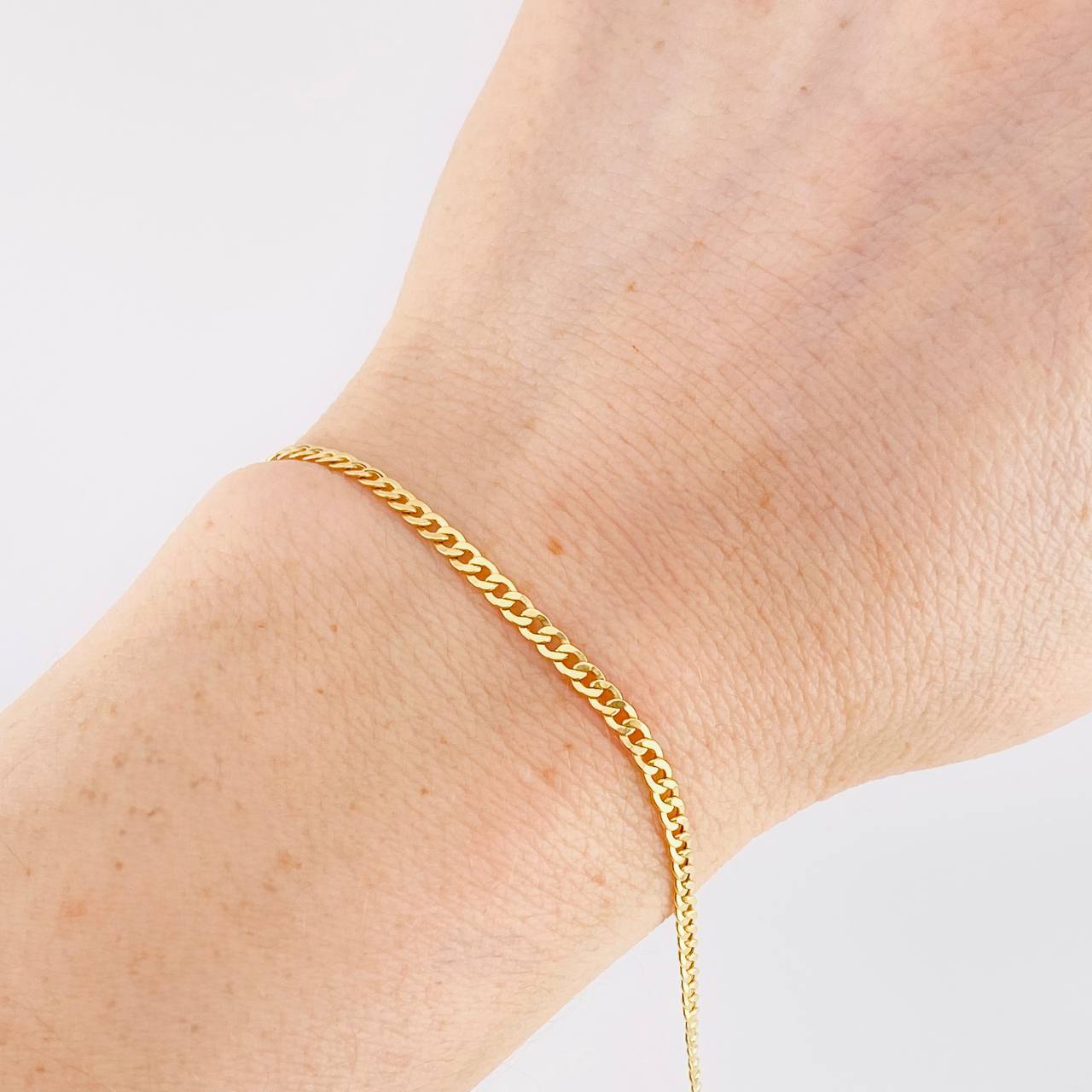 Cuban Links Bracelet 0.9g / 7 3/4 in / 2.4mm Yellow Gold 18K