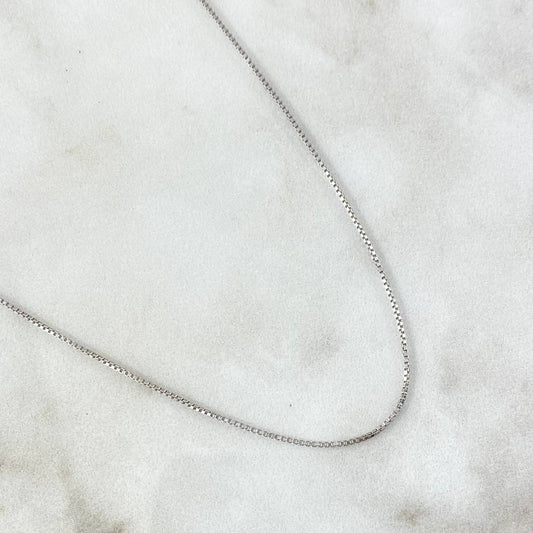 Cadena Veneciana 2gr / 23 1/2 in / 0.8mm Oro Blanco +3 18K *