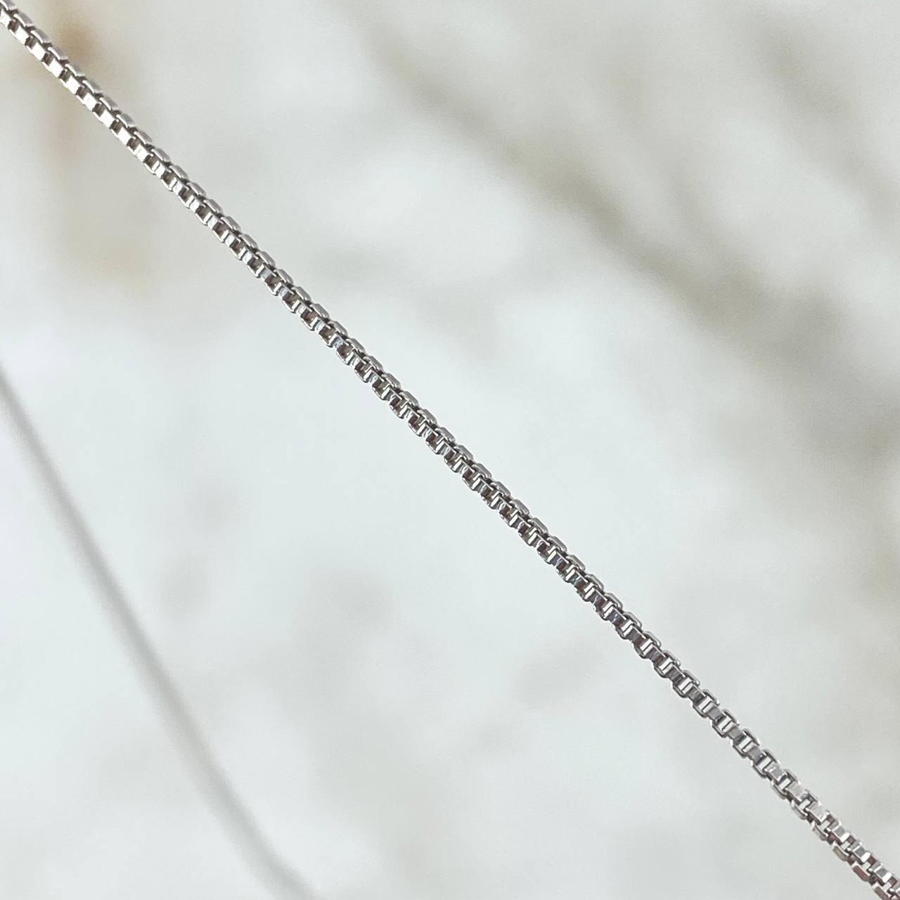Cadena Veneciana 2gr / 23 1/2 in / 0.8mm Oro Blanco +3 18K ©