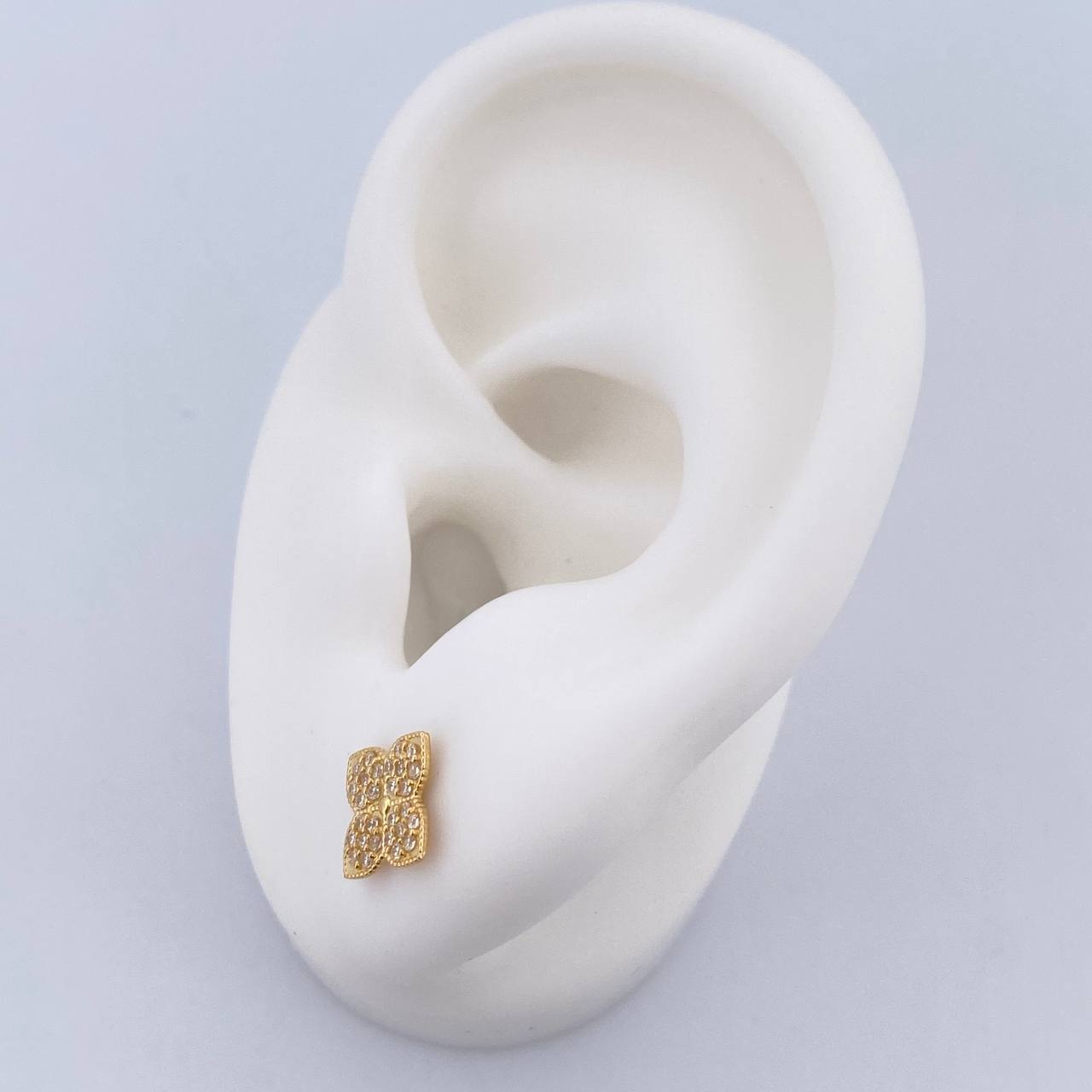 Topos Flor 1.15gr / Circones Blancos Oro Amarillo 18K $