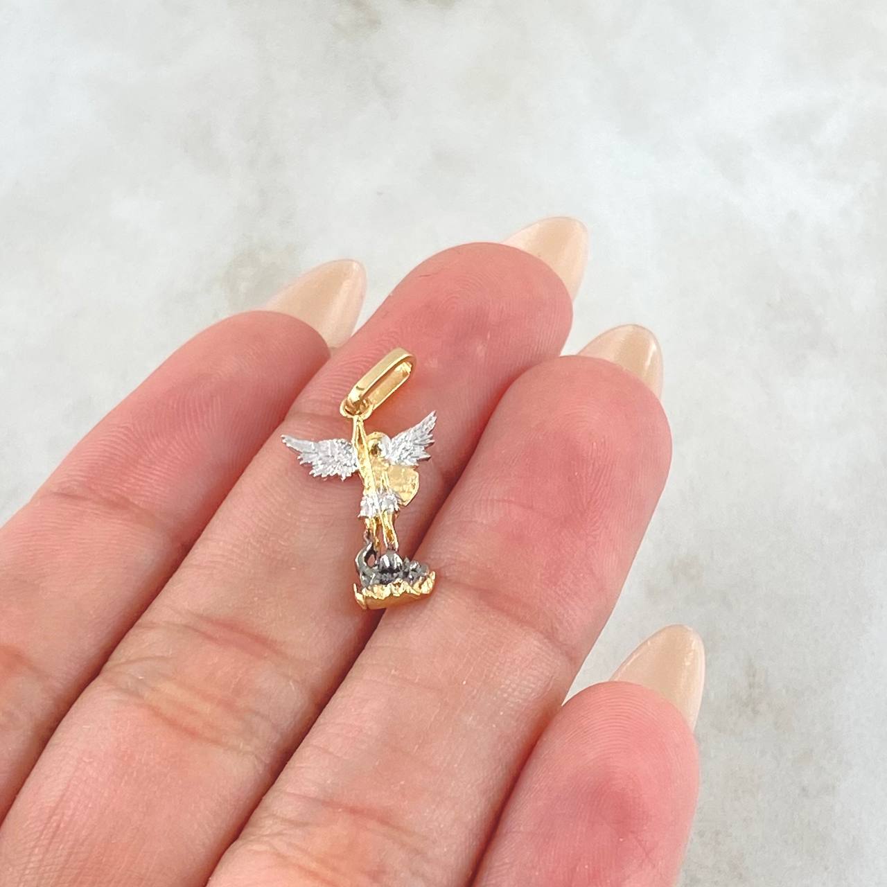 San Miguel Archangel Pendant 1.05gr / 2.4cm / 18K Gold