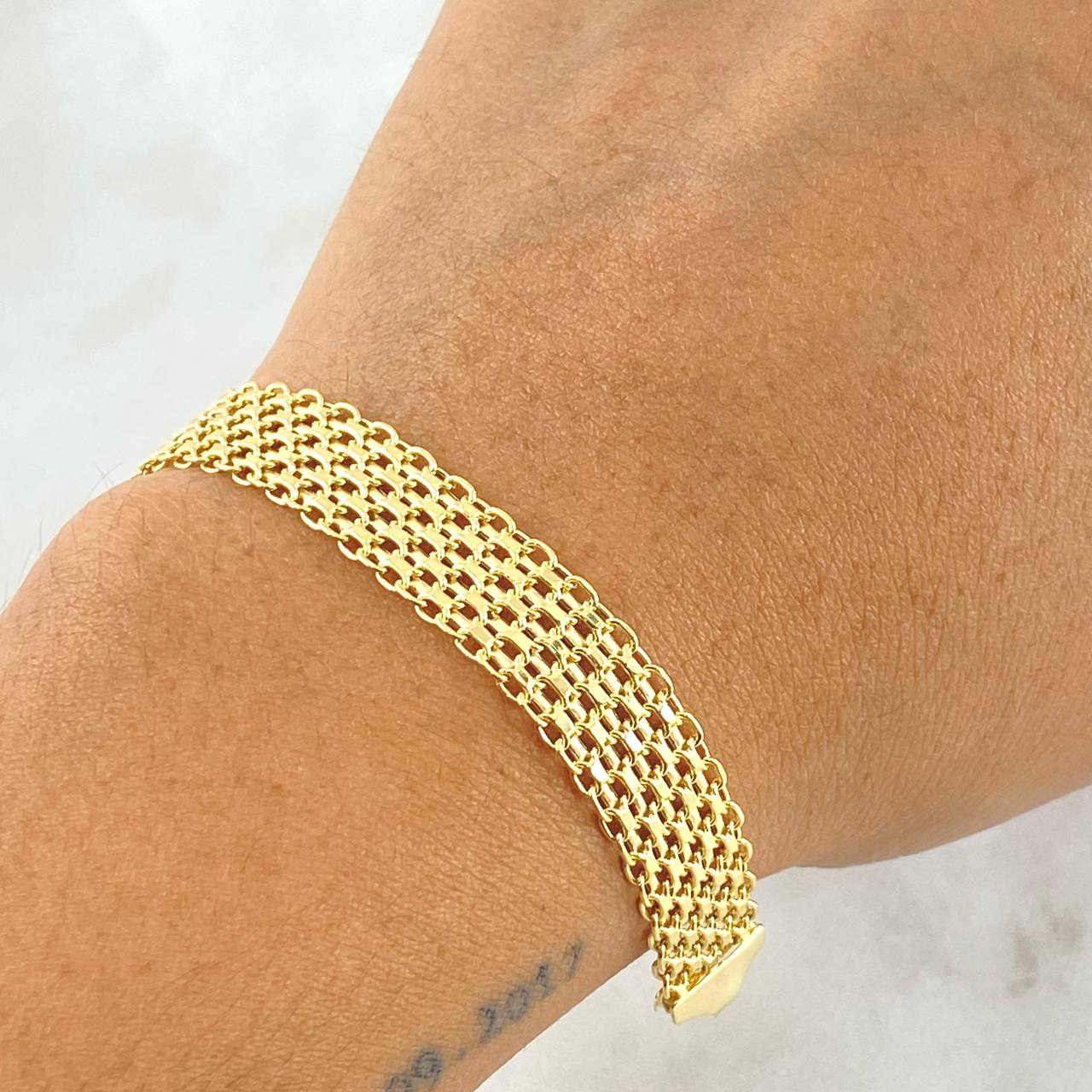Bismark Bracelet 8.1gr / 8.3in / +0 18K Gold