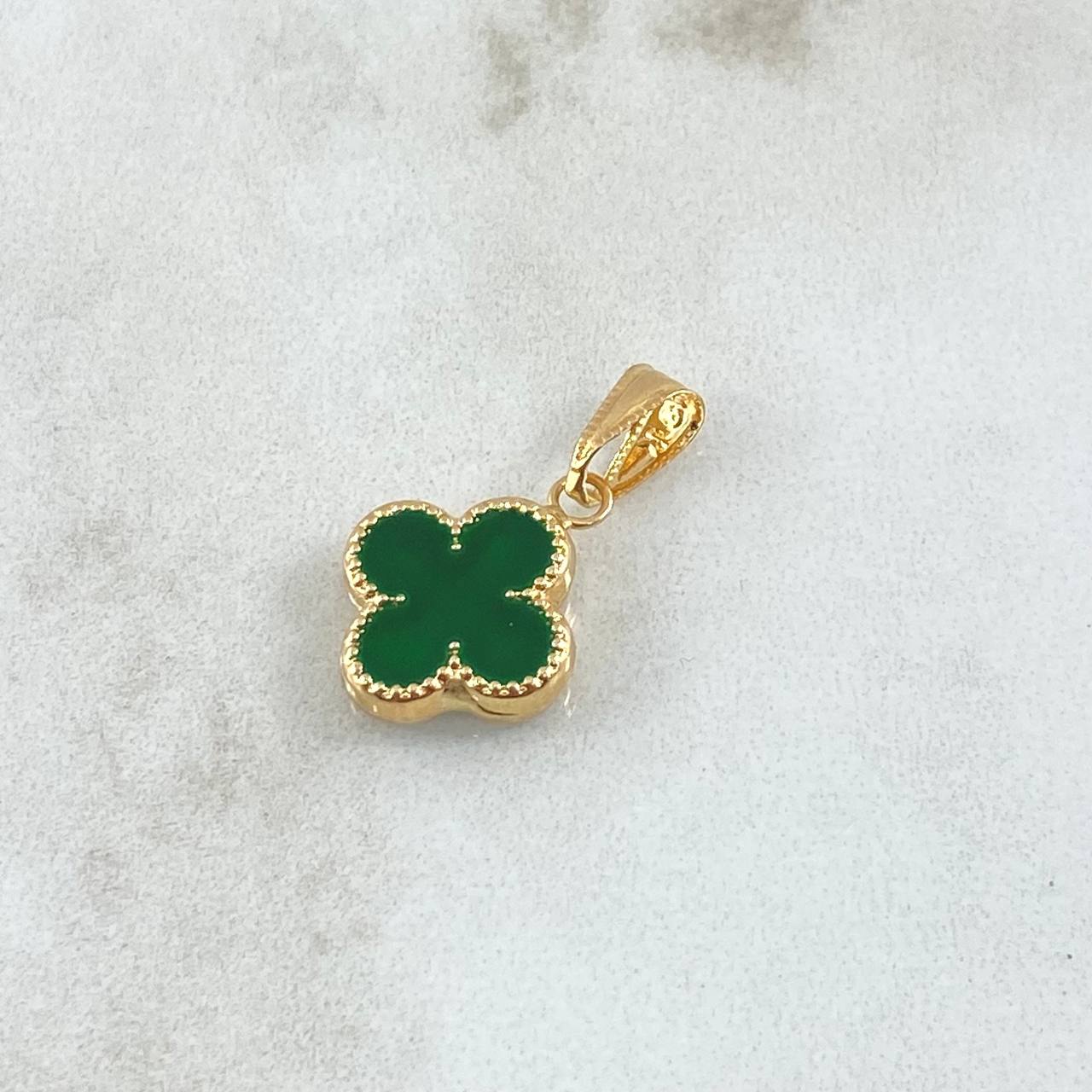Dije Trébol VCyA 0.9gr / 2cm /  Resina Verde Borde Punteado Oro Amarillo 18K