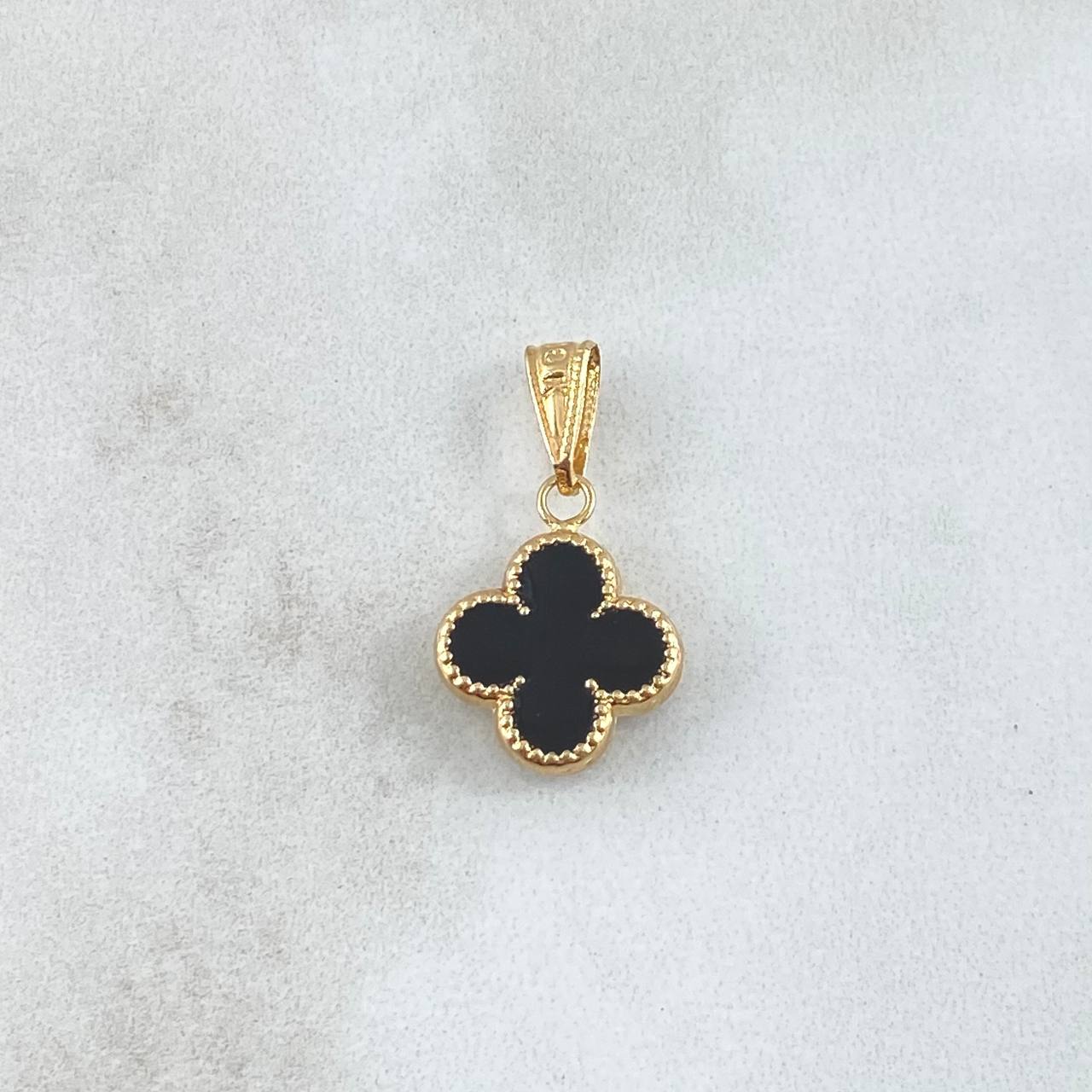 Dije Trébol VCyA 0.9gr / 2cm /Resina Negra Borde Punteado Oro Amarillo 18K