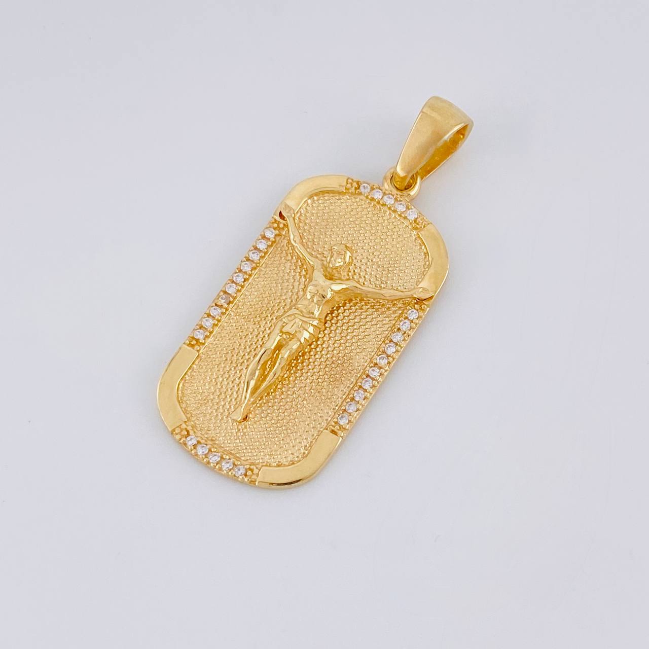 Dije Placa Cristo 6g / 1 1/2 in Oro Amarillo 18K
