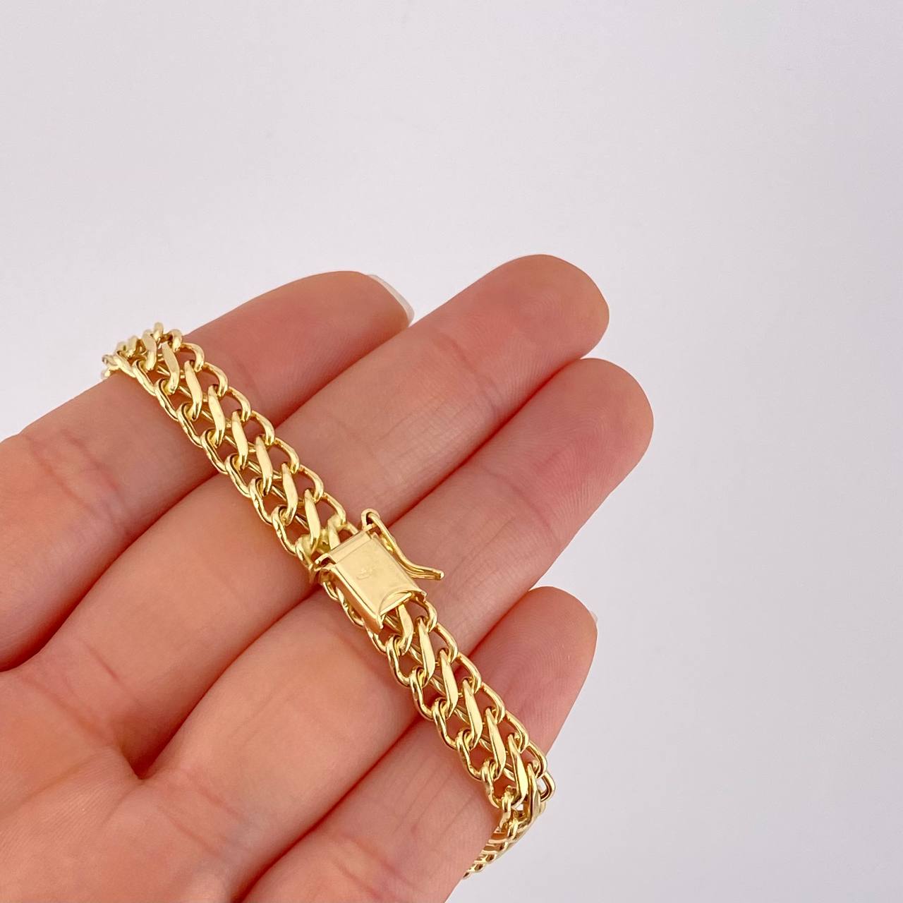 Pulso Sedusa 7.4g / 7 1/4 in / 7.2mm Oro Amarillo 18K