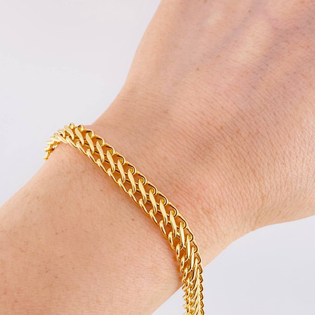 Pulso Sedusa 7.4g / 7 1/4 in / 7.2mm Oro Amarillo 18K