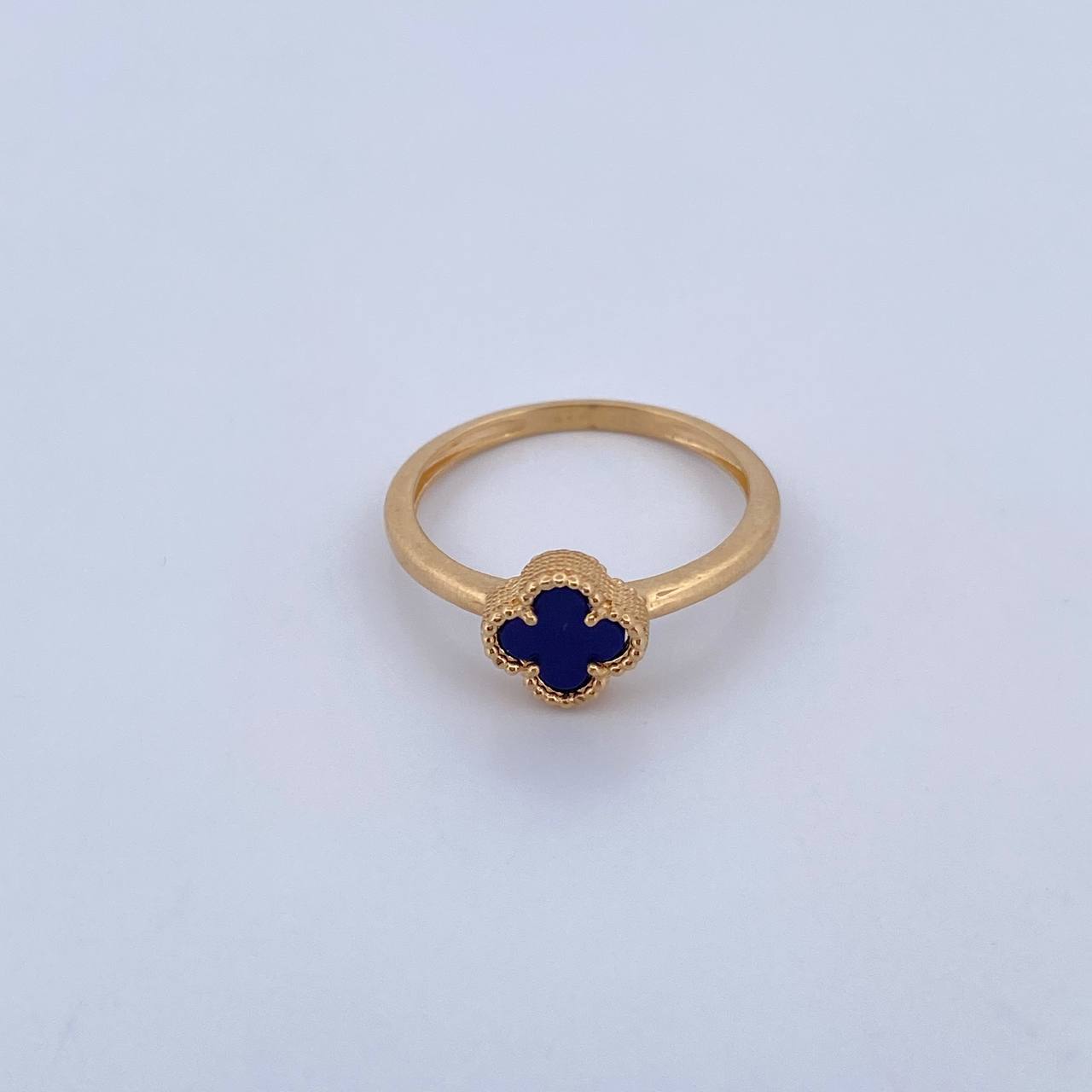 Anillo Trebol 2.45gr / T7 1/4 / Piedra Morada Oro Amarillo 18K &