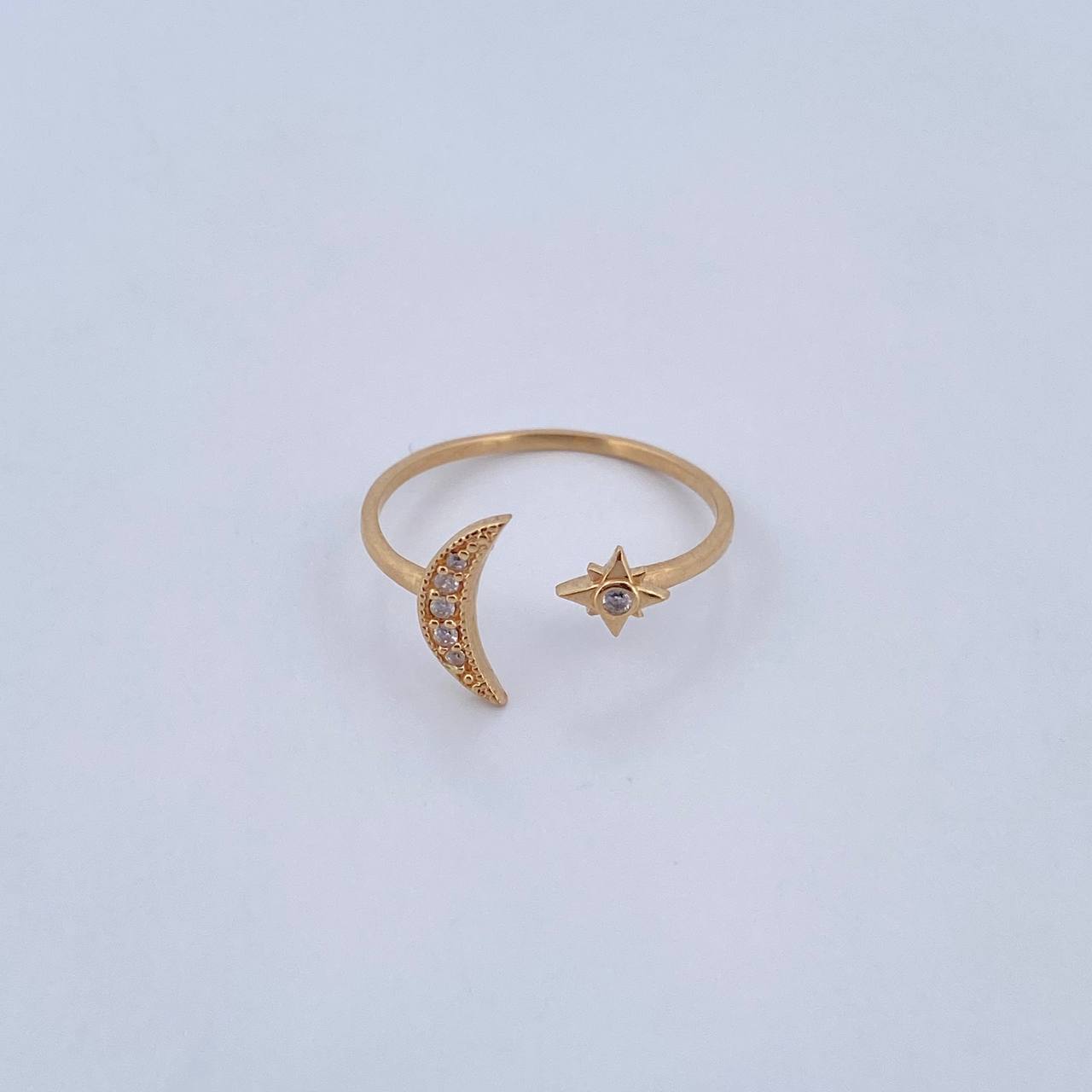 Star and Moon Hug Ring 1.4gr / T7 1/4 / White Zircons 18K Yellow Gold &