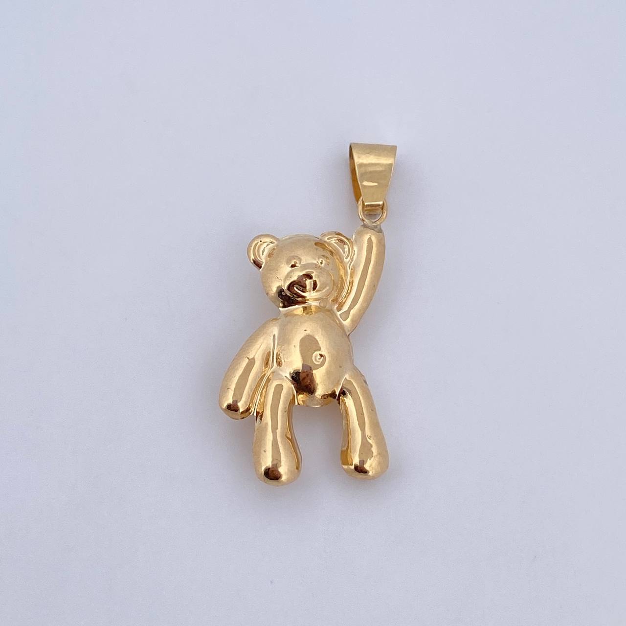Pendant Bear 2.45gr / 3.7cm / Stamped 18K Yellow Gold &