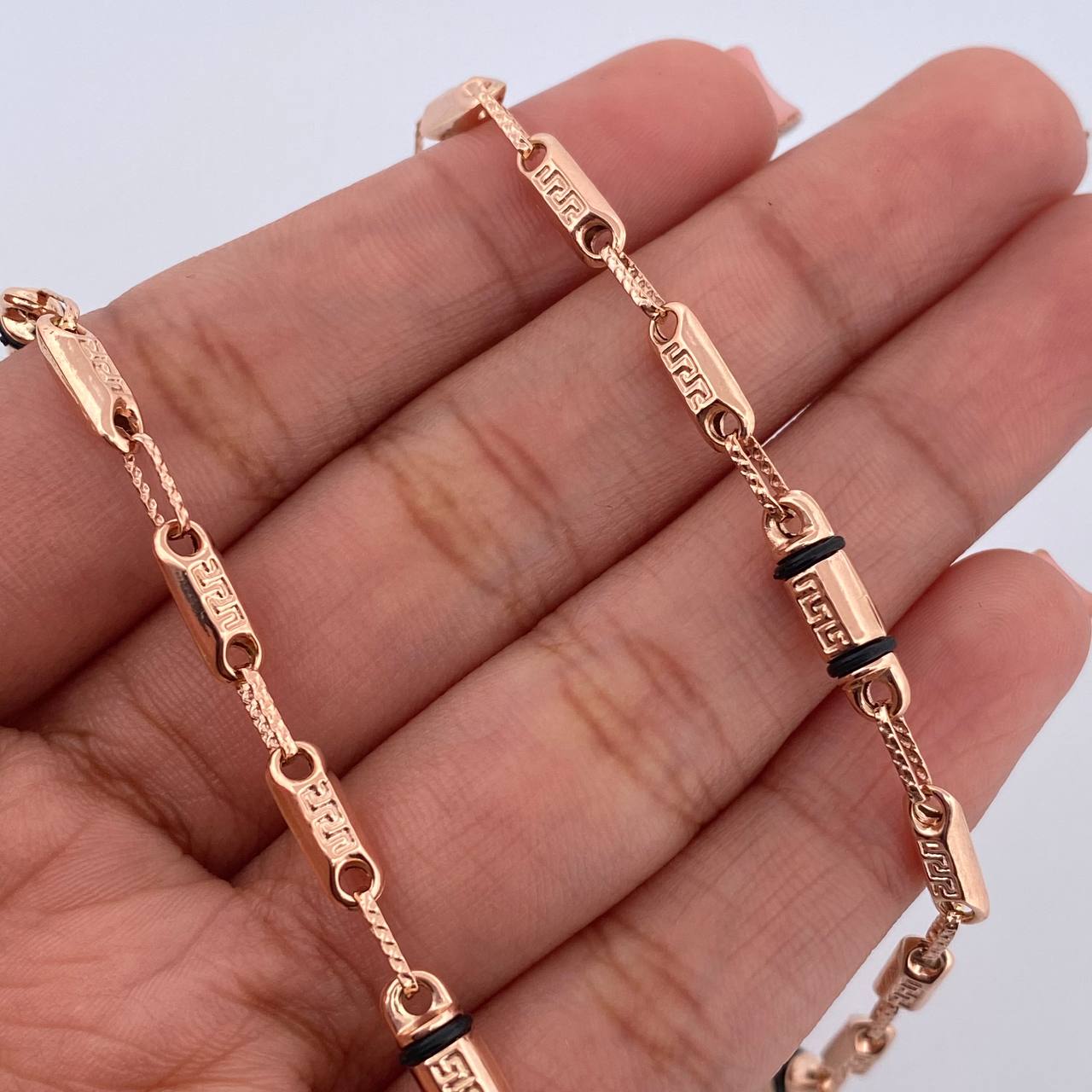 Cadena Rustica Barril 9.8gr / 62.1cm / 4mm Tribal Cauchos Negros Oro Rosa 18K $