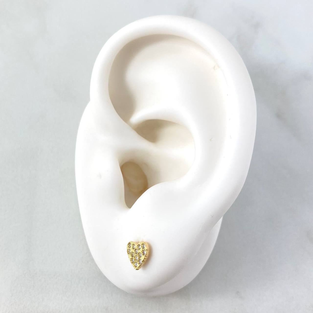 Stud Earrings Flat Heart Basted 0.95gr / 5.4mm White Zircons 18K Yellow Gold *