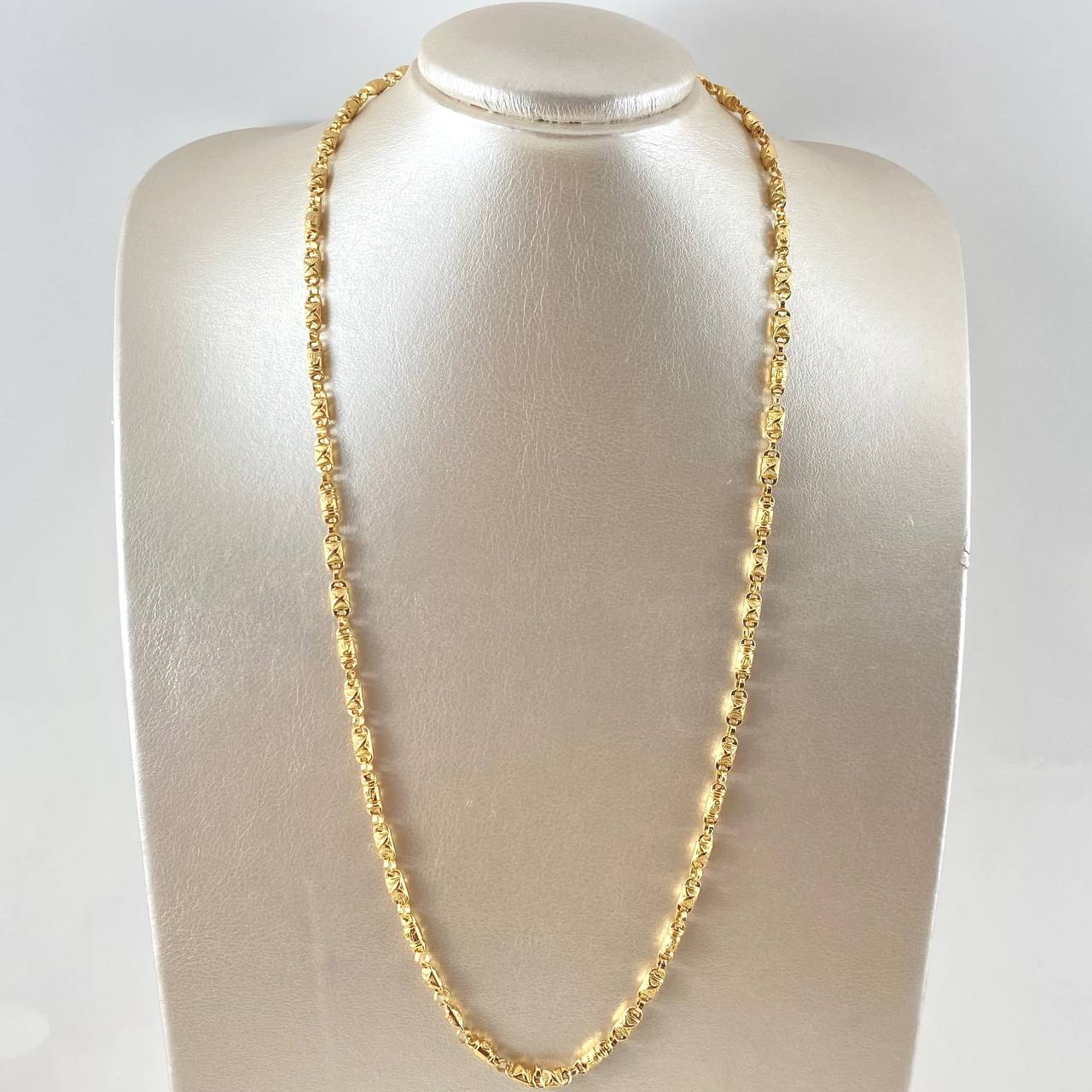 Cadena Rustica 13.1gr / 65cm / 4mm Corona Cruzada Oro Amarillo 18K