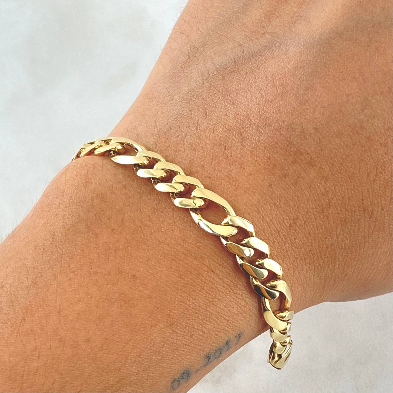 Pulso Figaro 7.3gr / 15.5cm / 6.8mm Oro Amarillo Nac.Esp 18K