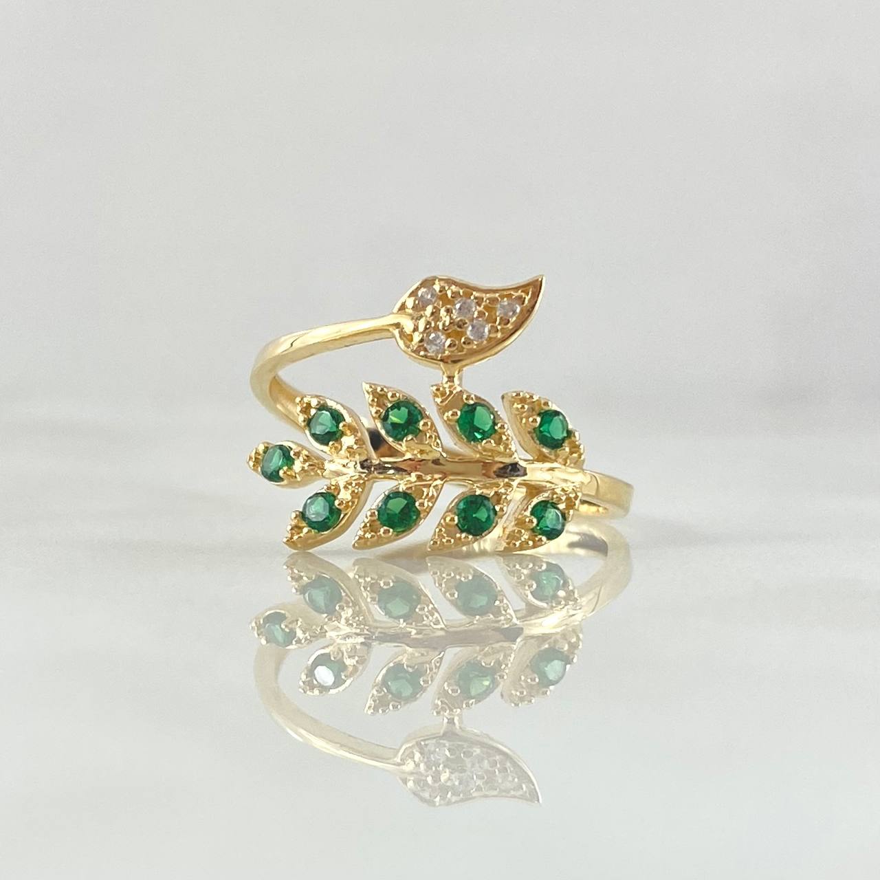 Anillo Cola Laurel Punteado 2.25gr / T6 3/4 / Circones Blancos Verdes Oro Amarillo 18K