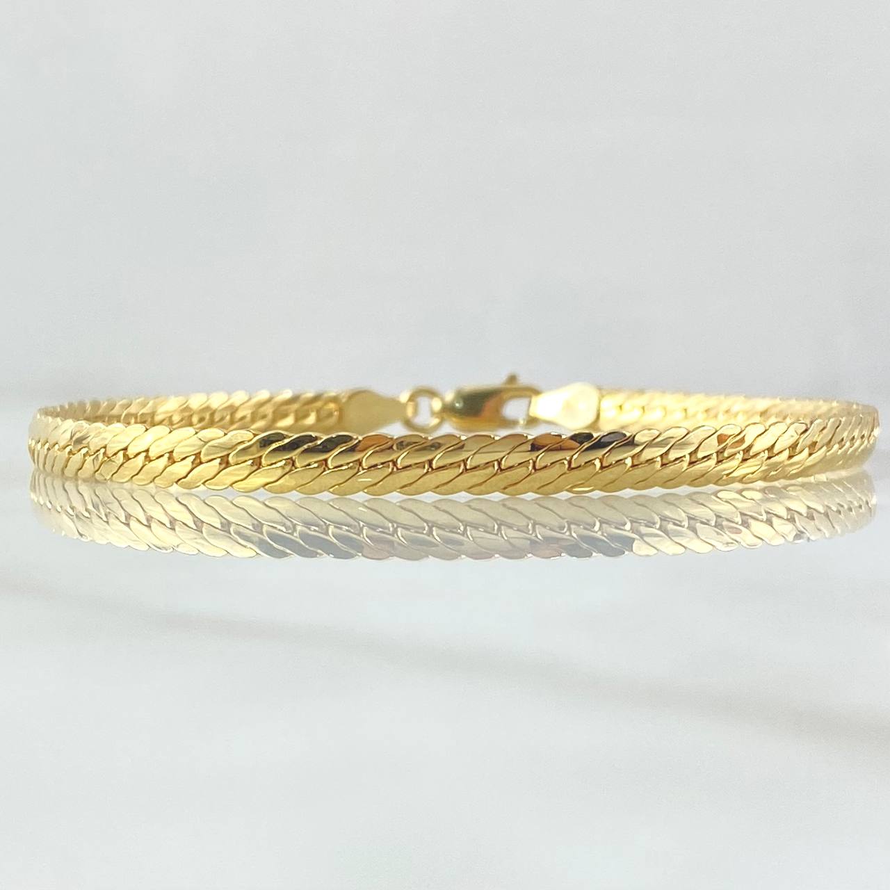 Pulso Serpiente 9.65gr / 20cm / 5.6mm Oro Amarillo +3 18K