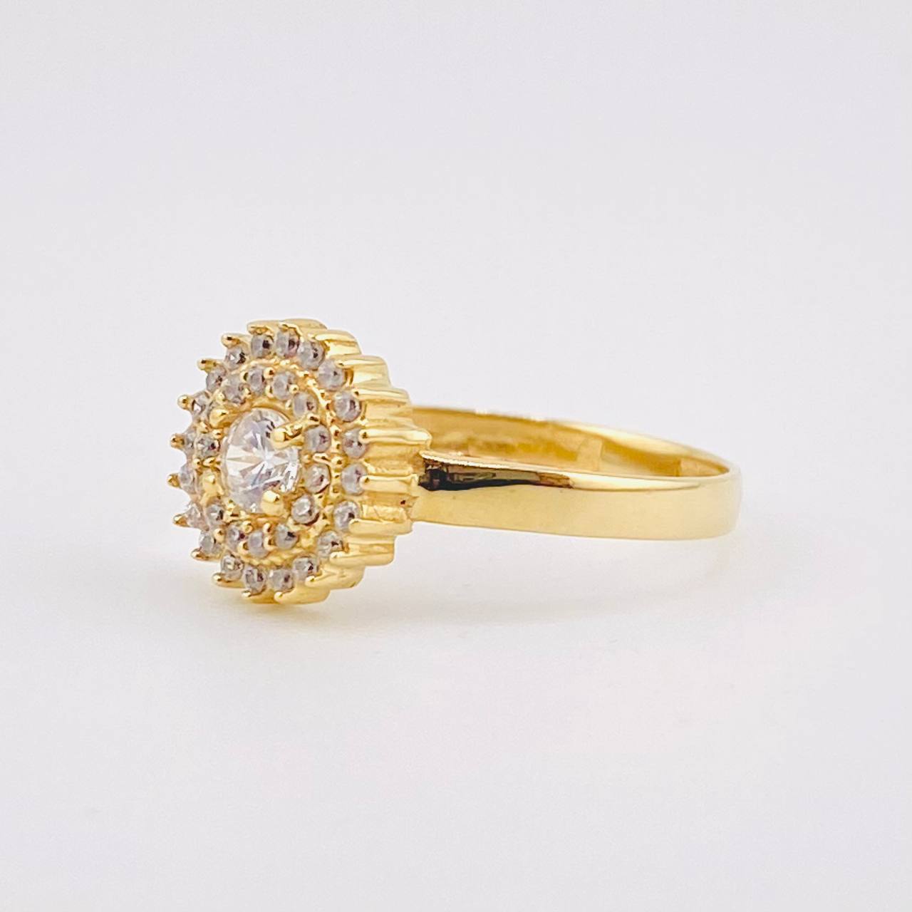 Anillo Flor Tupida 2.35gr / T5 1/2 / Oro Amarillo 18K