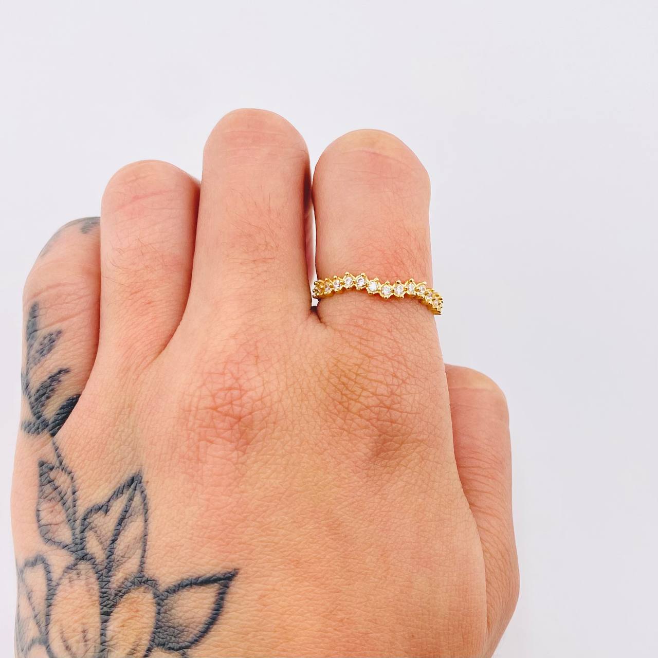 Dense Wave Curve Ring 1.3gr / T6 1/2 / 18K Yellow Gold