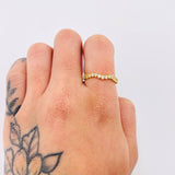 Dense Wave Curve Ring 1.3gr / T6 1/2 / 18K Yellow Gold