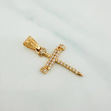 Dije Cruz Clavo 2.3 g / 1 1/2 in Oro Amarillo 18K