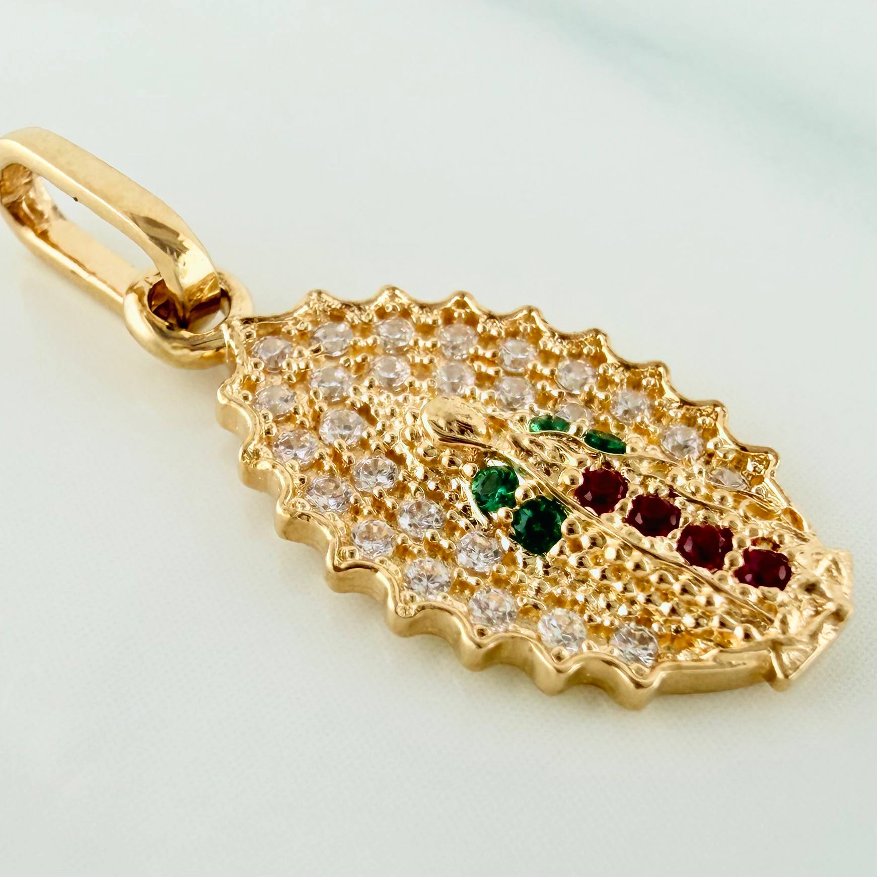 Pendant Virgin Guadalupe 1.2 g / 1 in Yellow Gold 18K