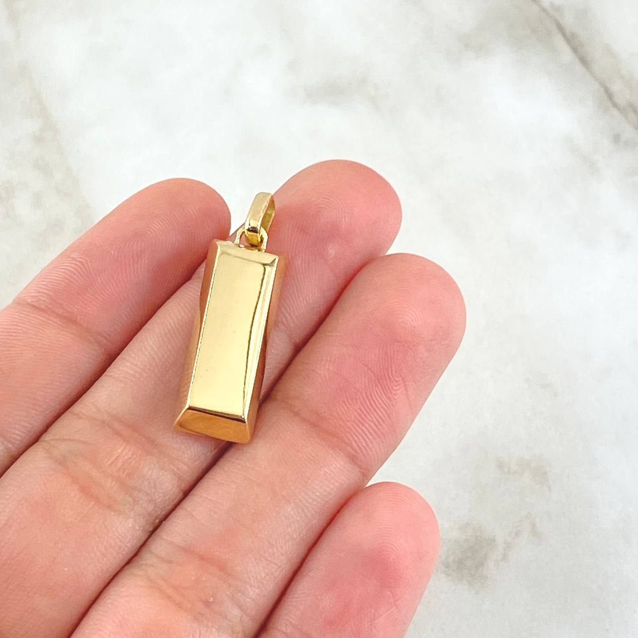 Pendant Ingot 3.45gr / 2.6cm / Smooth 18K Yellow Gold ©