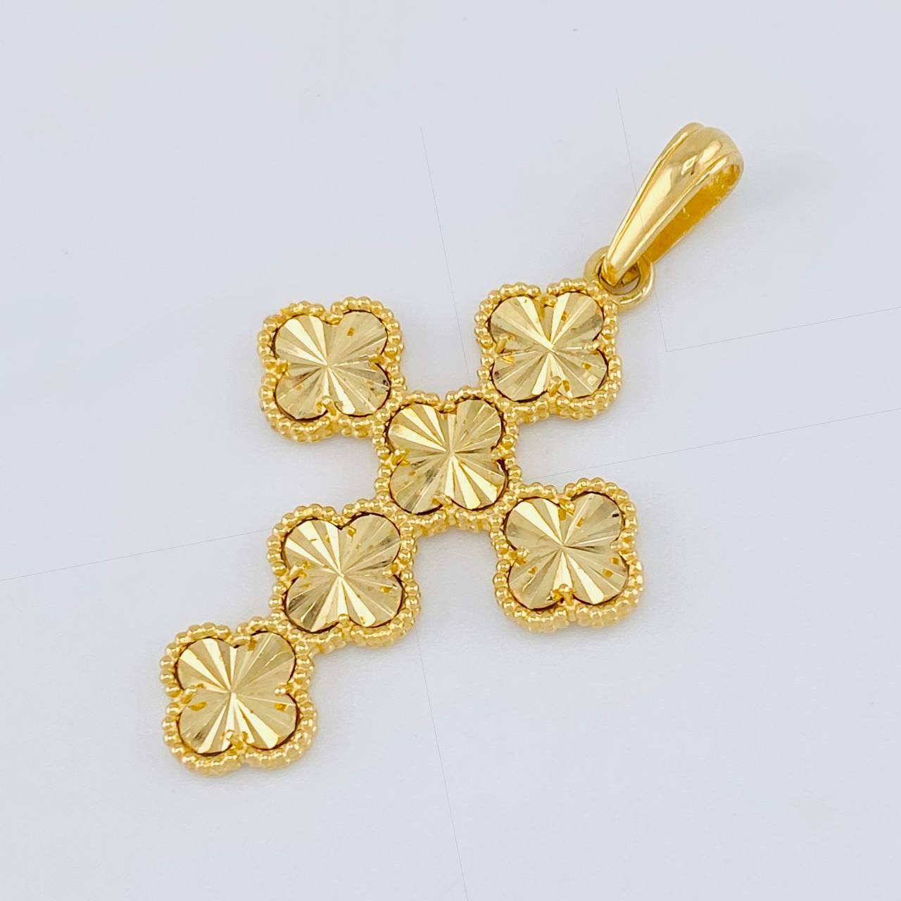 Pendant Cross Clover 6.45 g / 2 in Yellow Gold 18K
