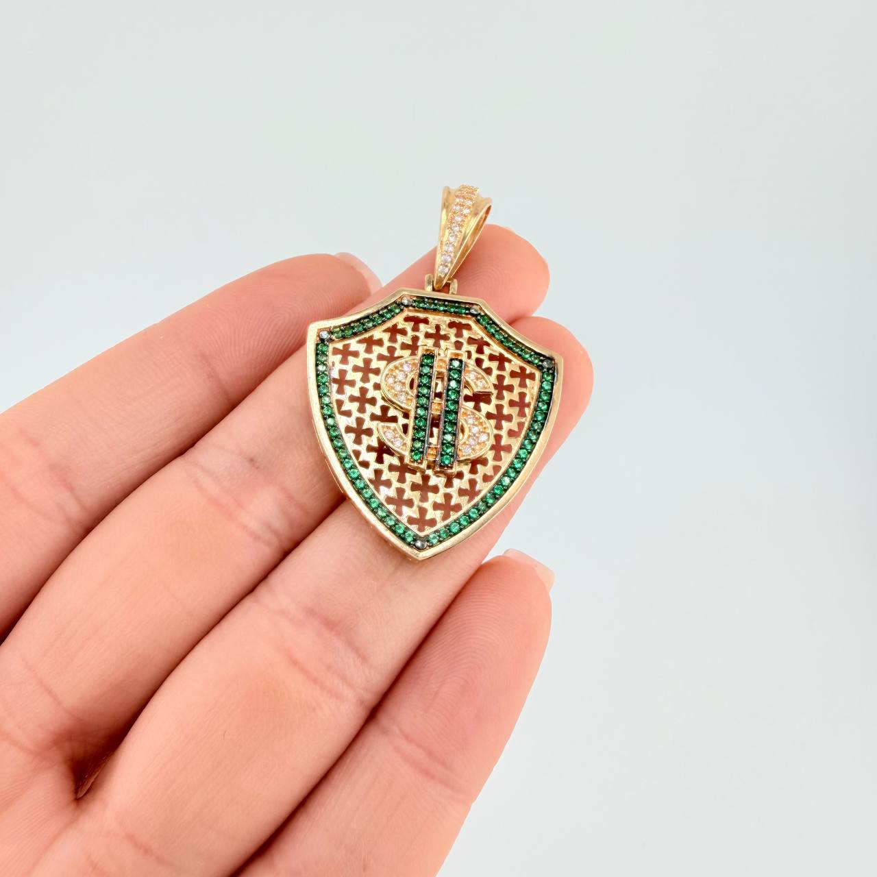 Pendant Shield Dollar Sign 7.45 g / 1 3/4 in 18K Yellow Gold