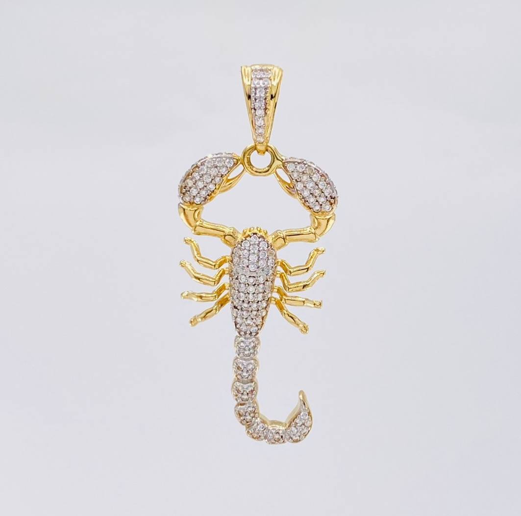 Pendant Scorpion 6.25 g / 1 3/4 in 18K Yellow Gold