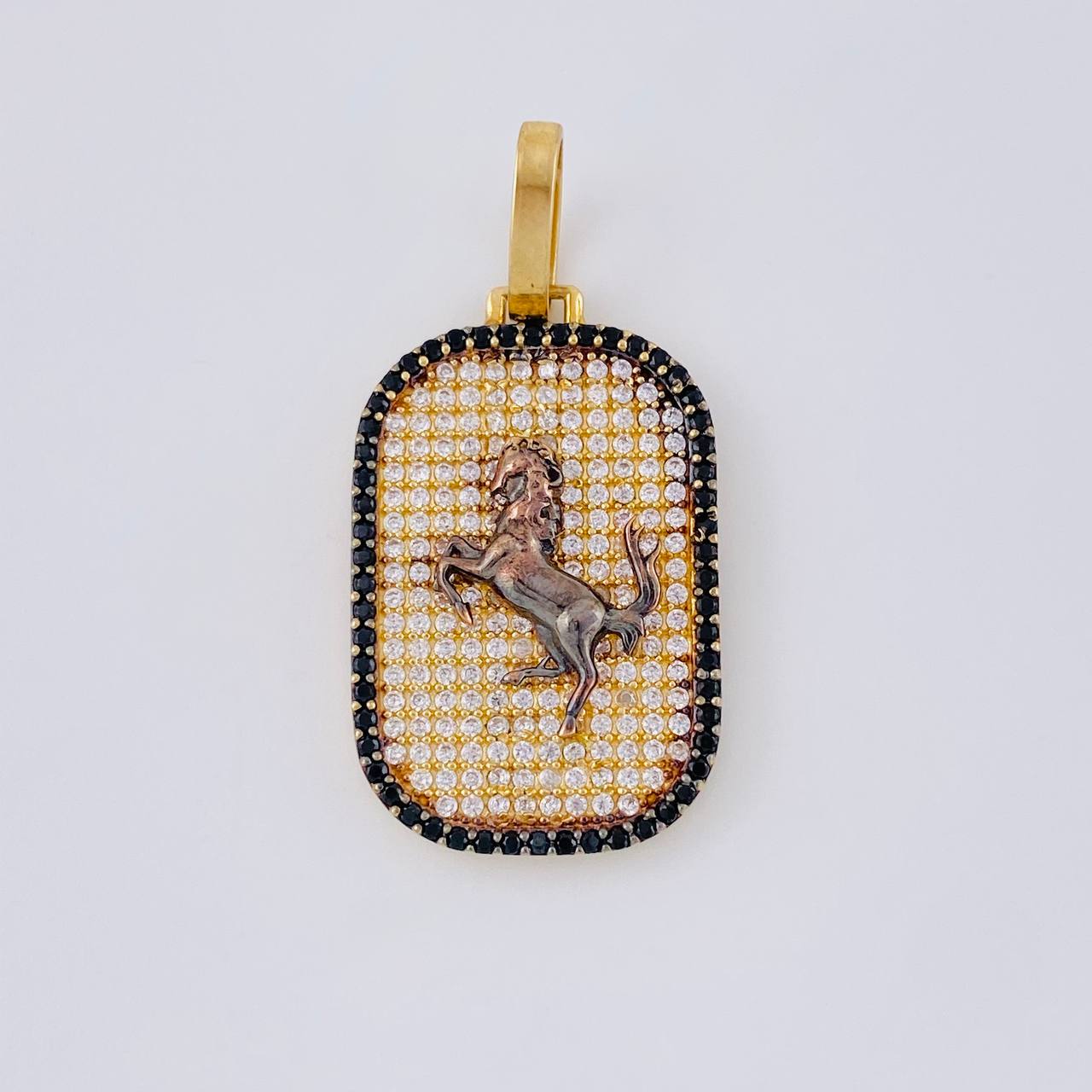 Pendant Plate Horse 5.4 g / 1 1/2 in Yellow Gold 18K