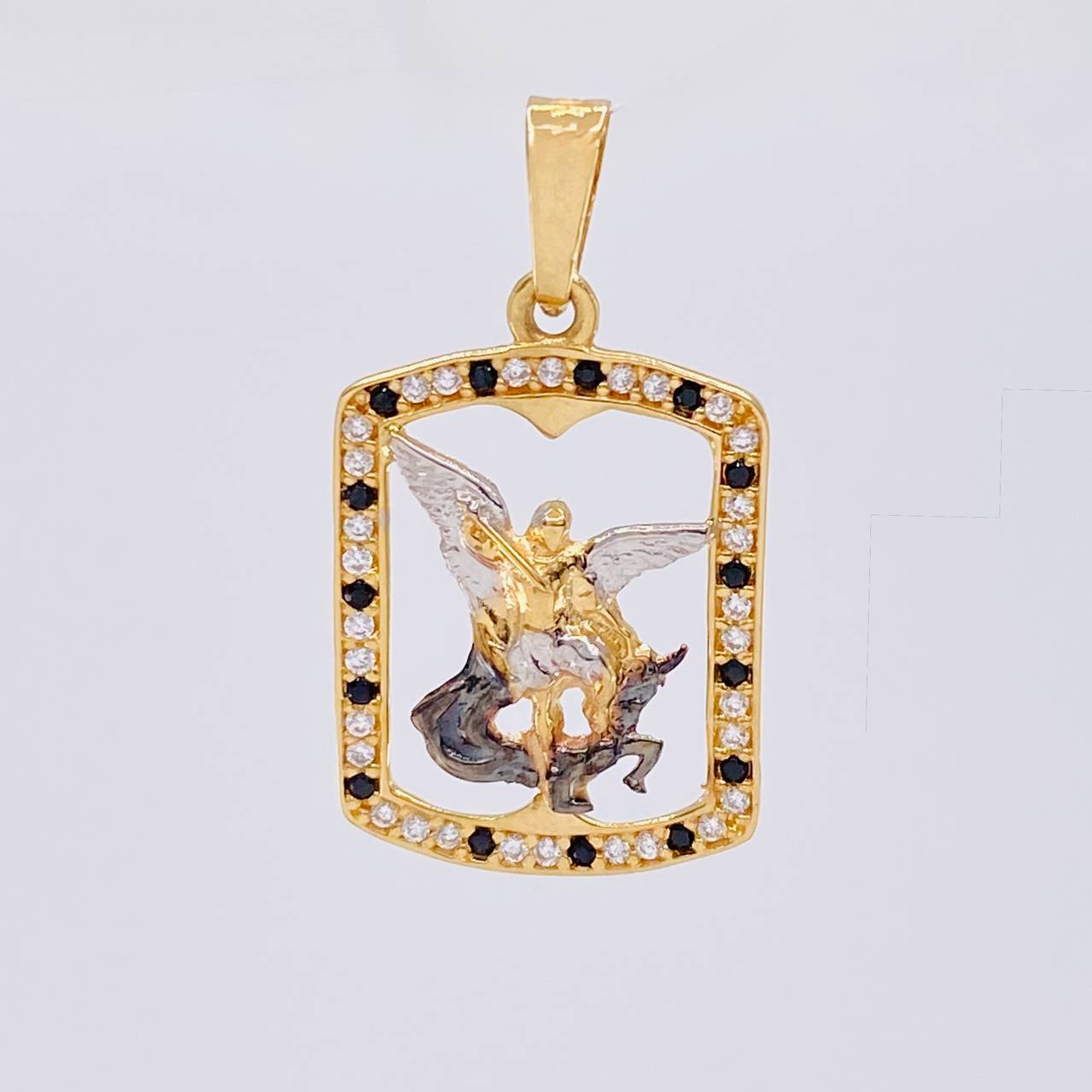 Pendant Plaque Saint Michael 2.05 g / 1 in Two Golds Yellow White 18K