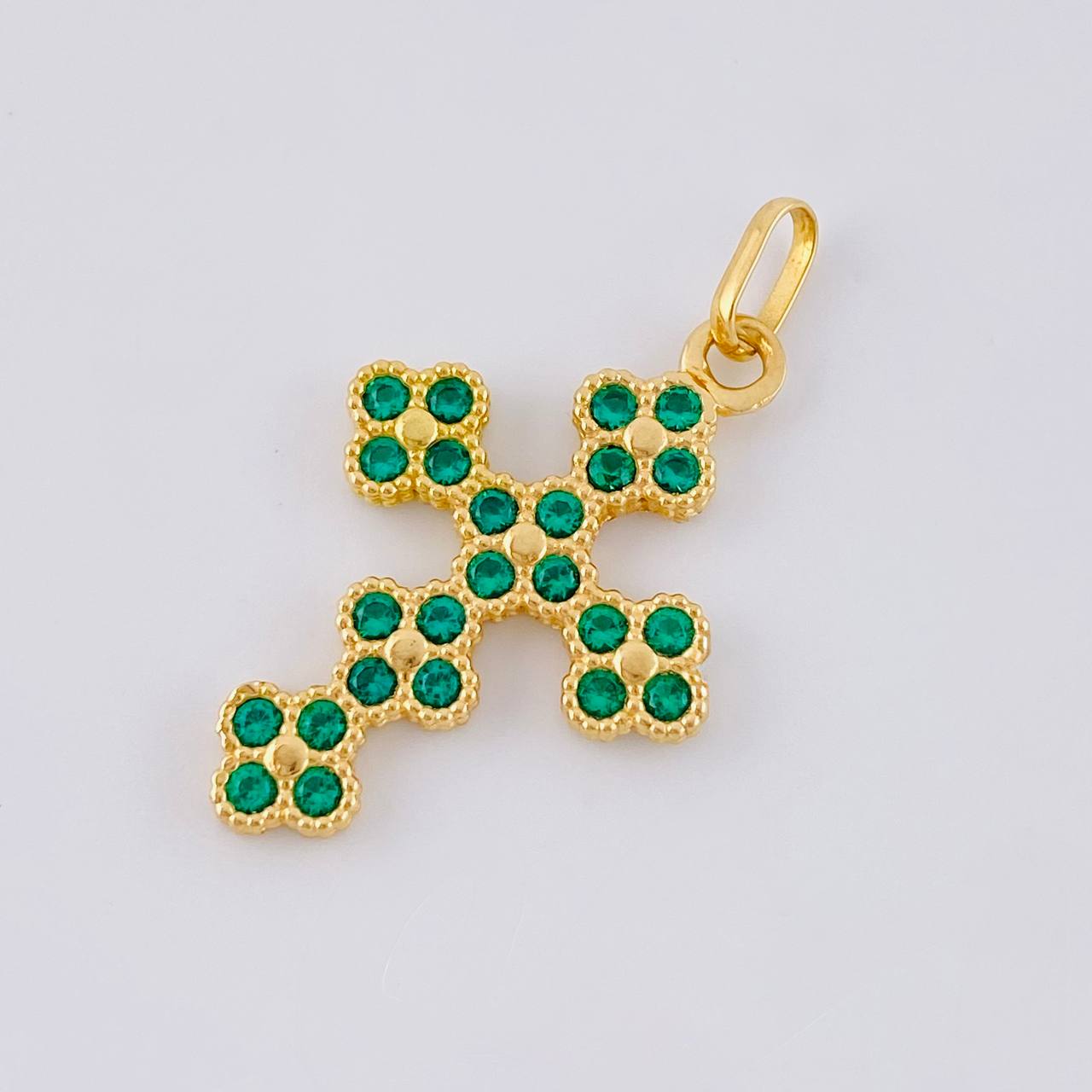 Clover Cross Pendant 3.4 g / 1 1/2 in 18K Yellow Gold