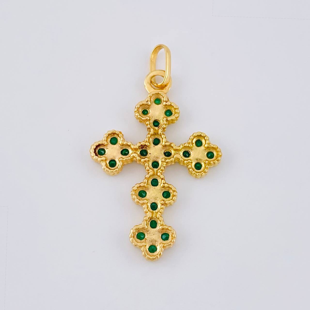 Clover Cross Pendant 3.4 g / 1 1/2 in 18K Yellow Gold
