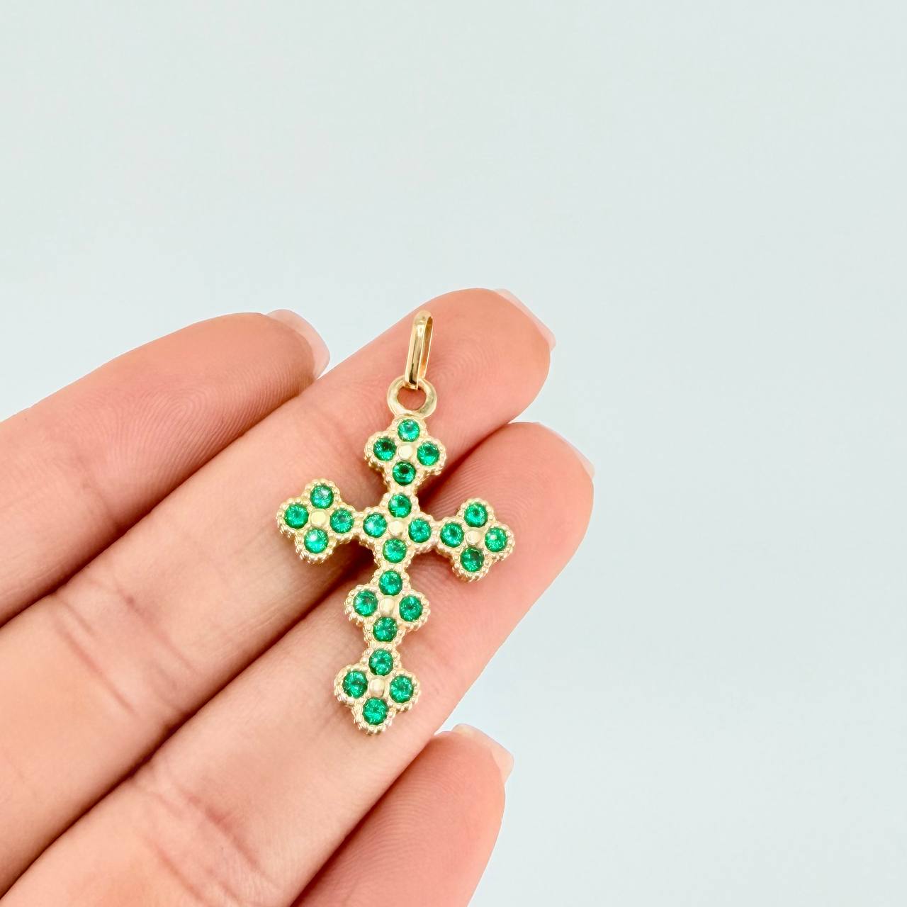 Clover Cross Pendant 3.4 g / 1 1/2 in 18K Yellow Gold