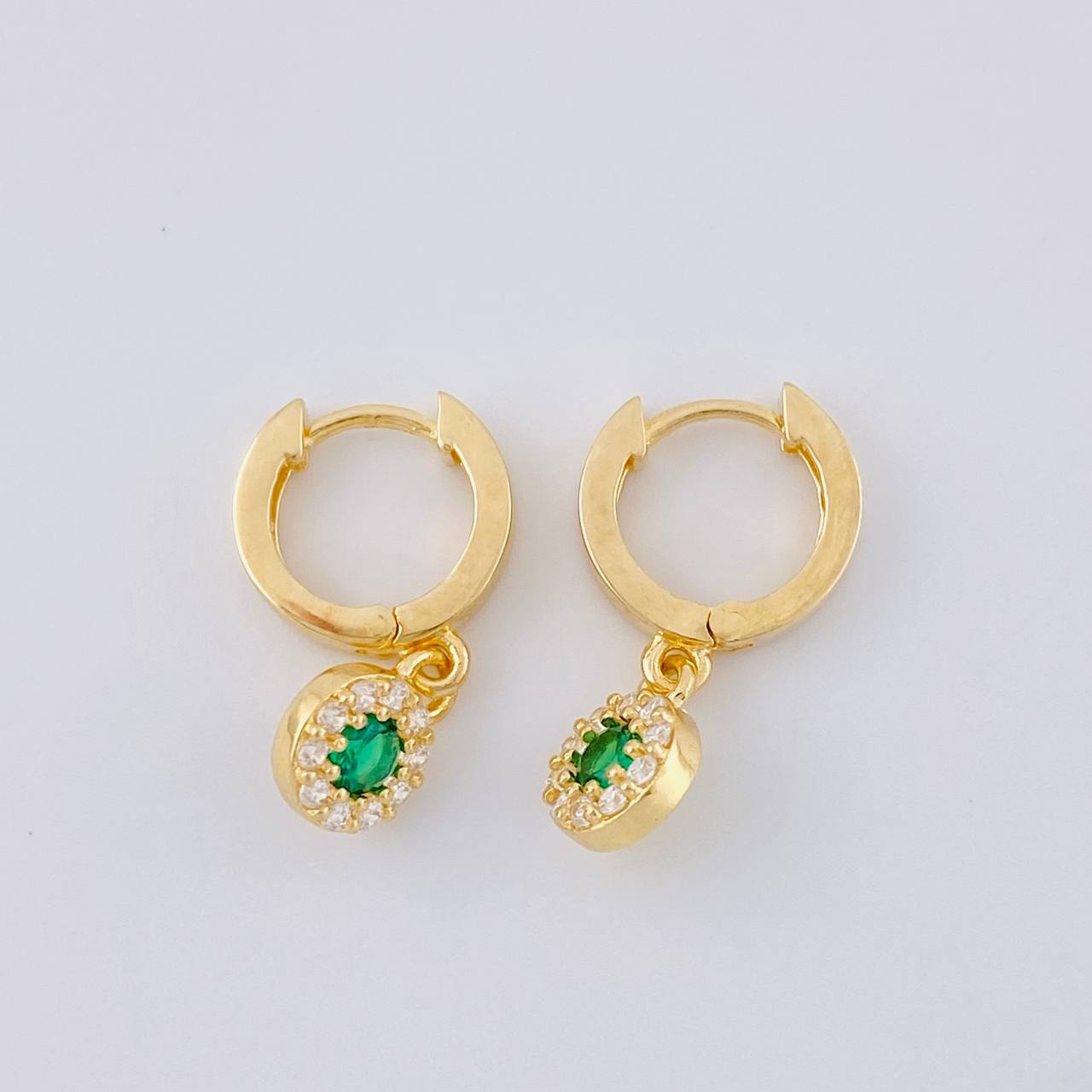 Hoop Earrings Circular Halo 2.6 g / 3/4 in 18K Yellow Gold
