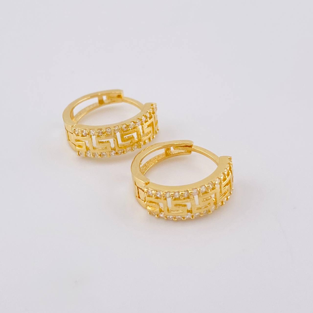 Hoop Earrings Trival Channel 2.45 g / 1/2 in 18K Yellow Gold