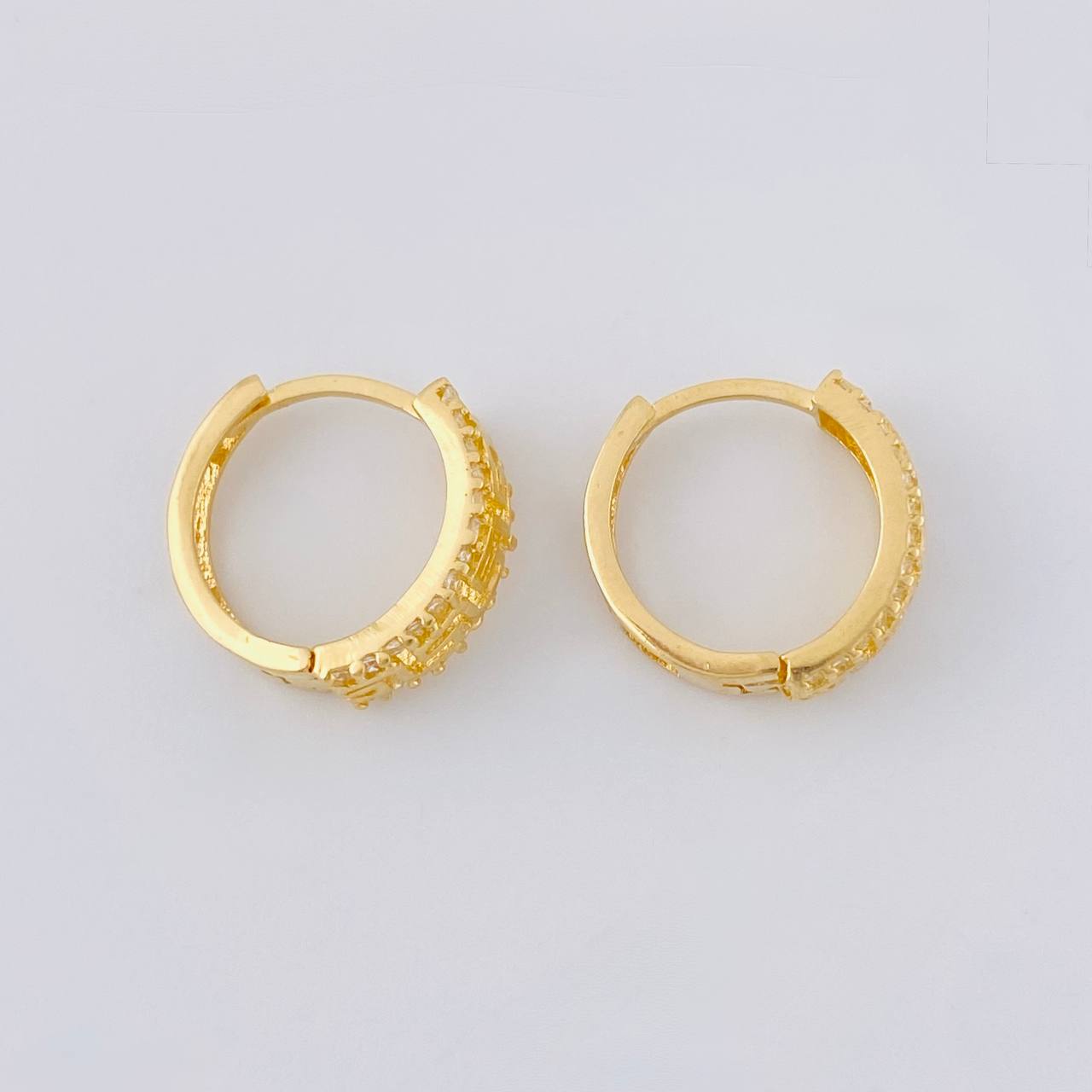 Hoop Earrings Trival Channel 2.55 g / 1/2 in 18K Yellow Gold