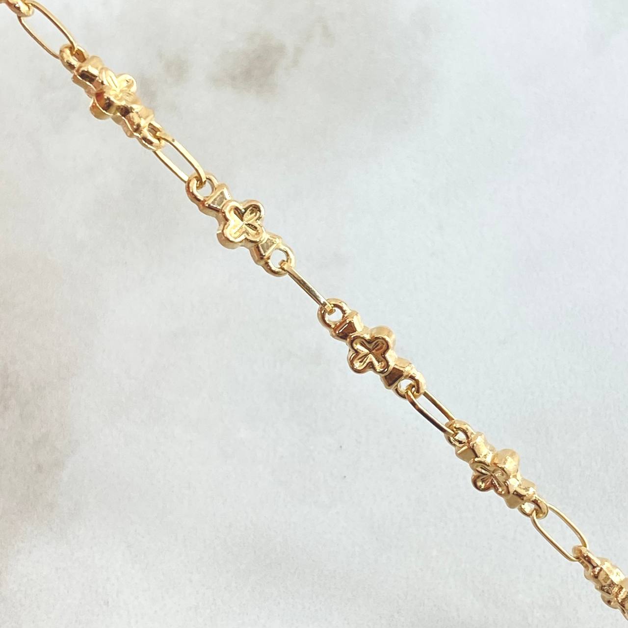 Clover Bracelet Crossed 3.85gr / 20.5cm / 18K Yellow Gold
