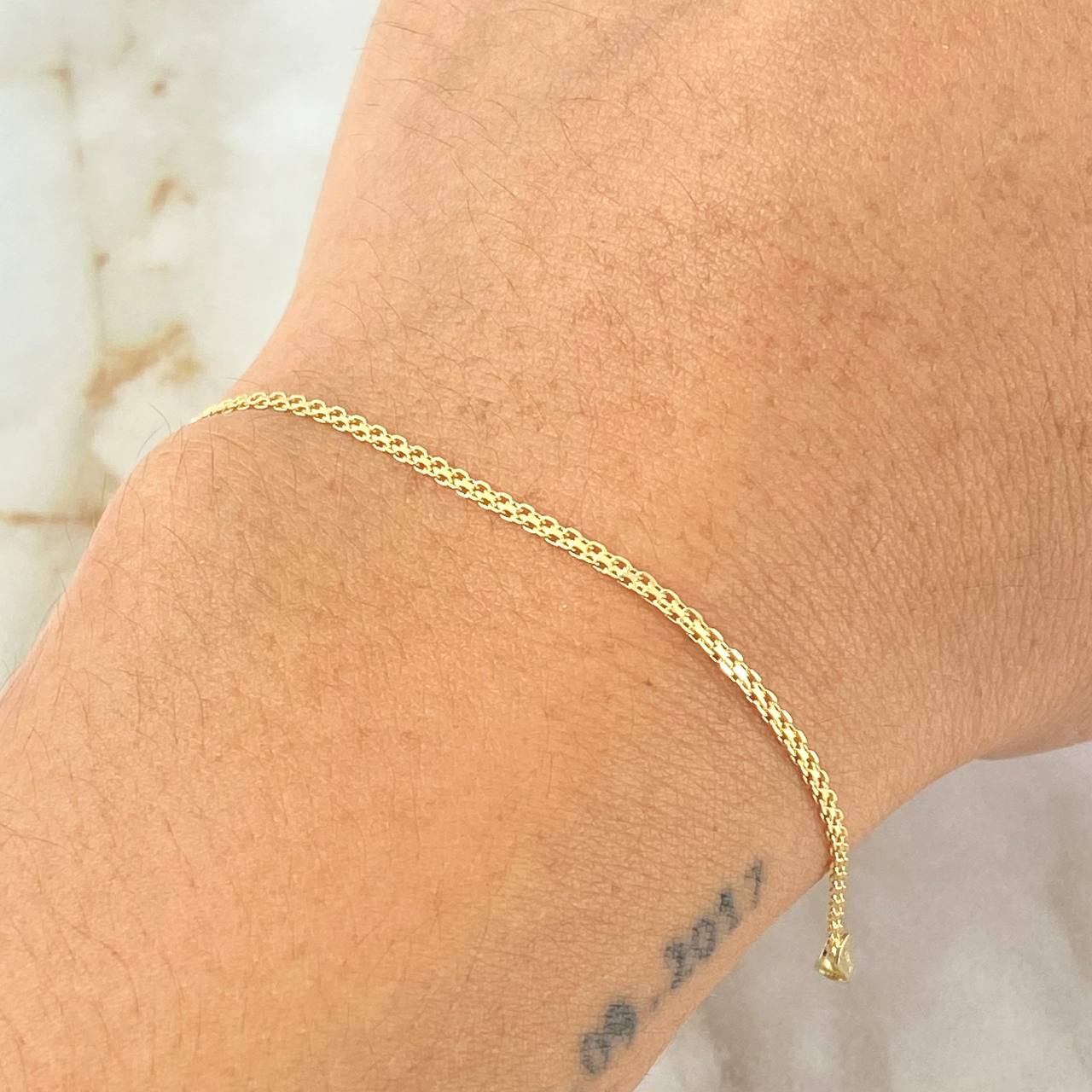 Bismark Bracelet 1.1gr / 7.1in / 18K Gold +1