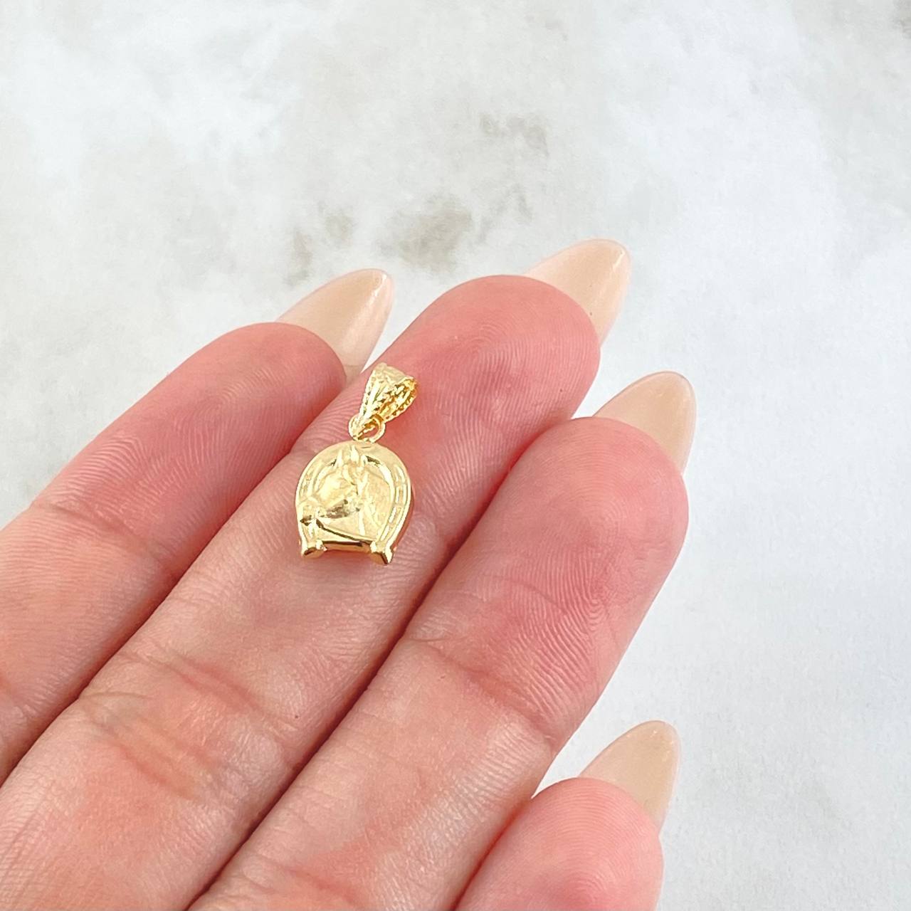 Horse Horseshoe Pendant 0.55gr / 1.8cm / 18K Yellow Gold *