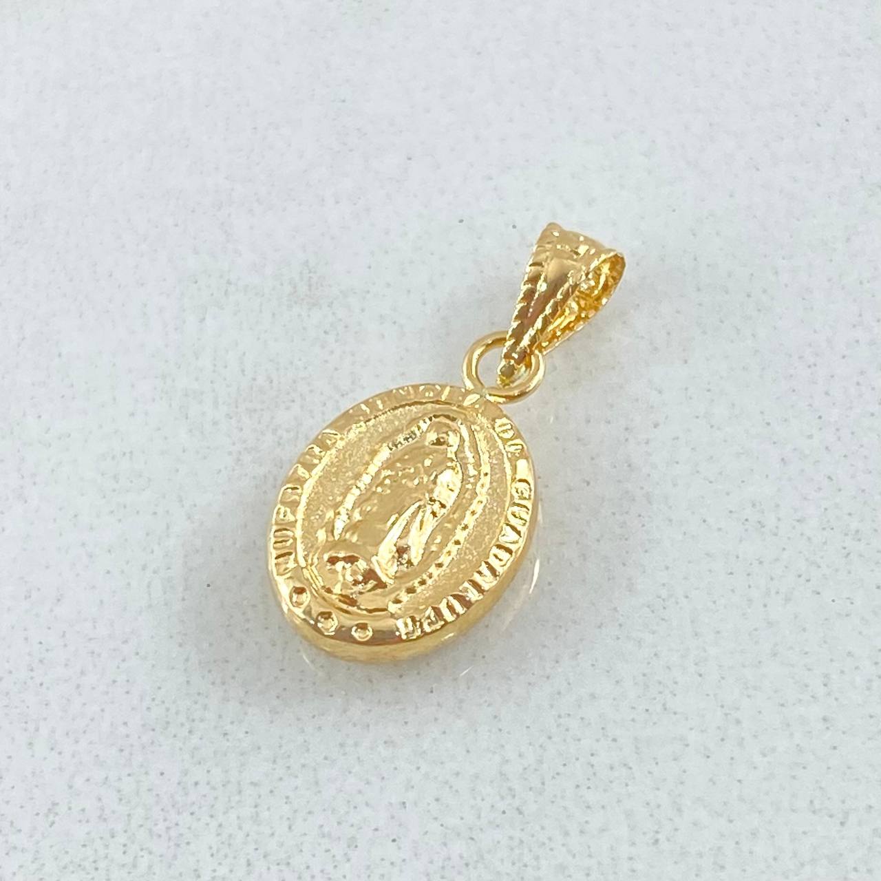 Pendant Virgin Guadalupe 0.45gr / 1.7cm / 18K Yellow Gold *