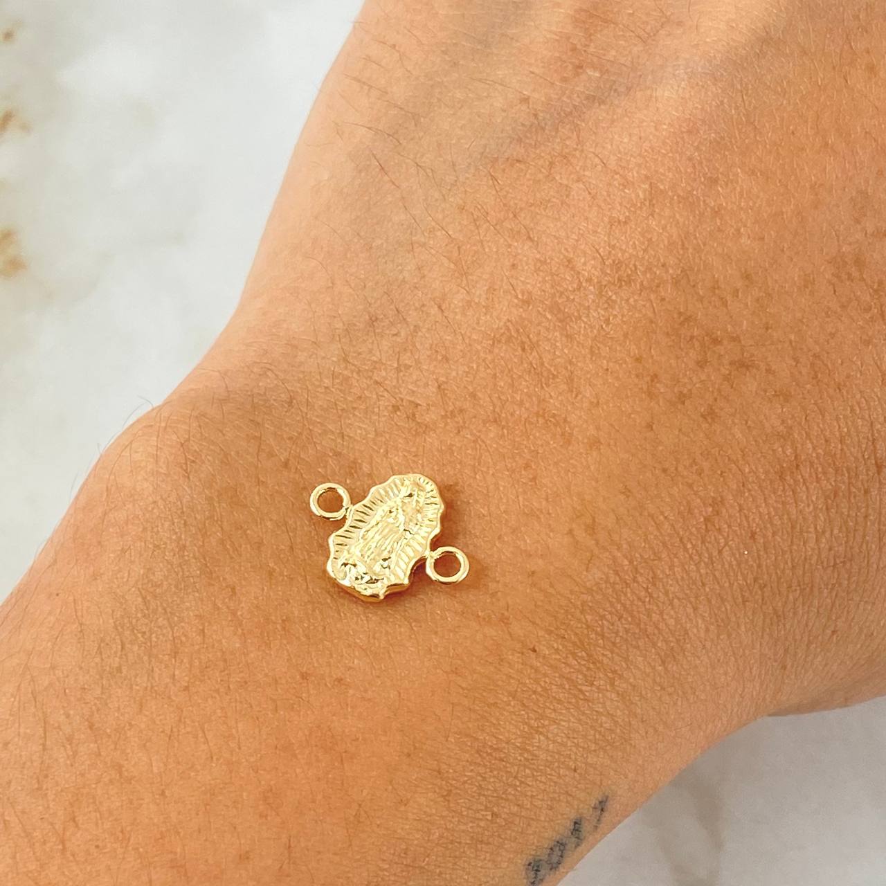 Charm Virgin Guadalupe 0.45gr / 0.5in / 18K Gold