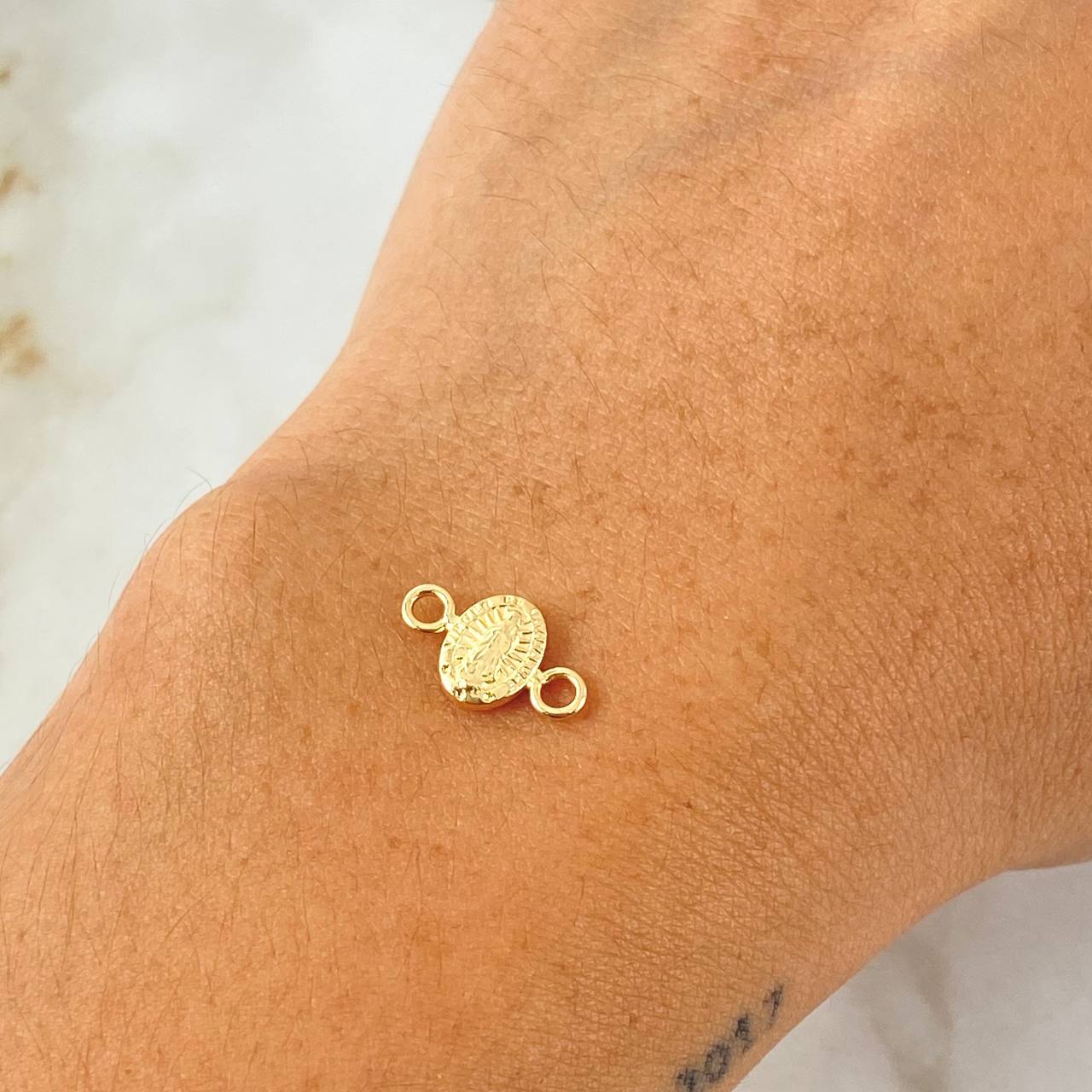 Charm Virgin Guadalupe 0.3gr / 0.5in / 18K Yellow Gold ©
