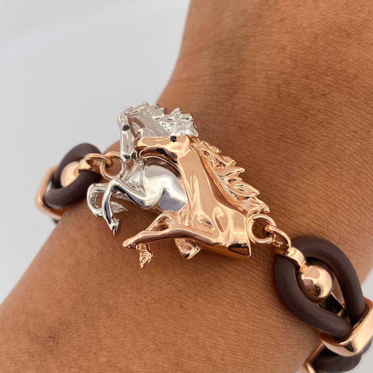 Bracelet Horses 24.7gr / 17.7cm / Brown Rubber Black Zircons Two Gold White Pink 18K &