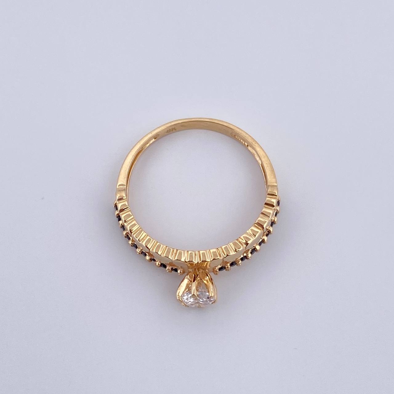 Anillo Solitario Churumbela Corazones 2.25gr / T6 / Circones Negros Blanco Oro Amarillo 18K $