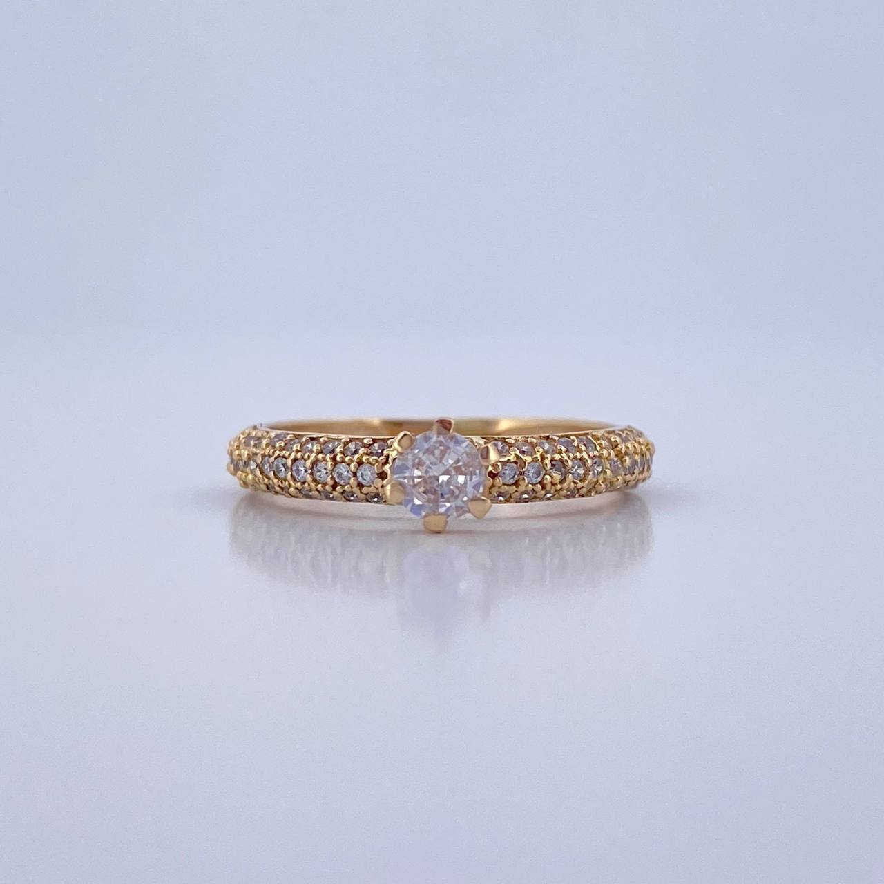 Anillo Solitario Churumbela 2.65gr / T5 3/4 / Circones Blancos Oro Amarillo 18K $