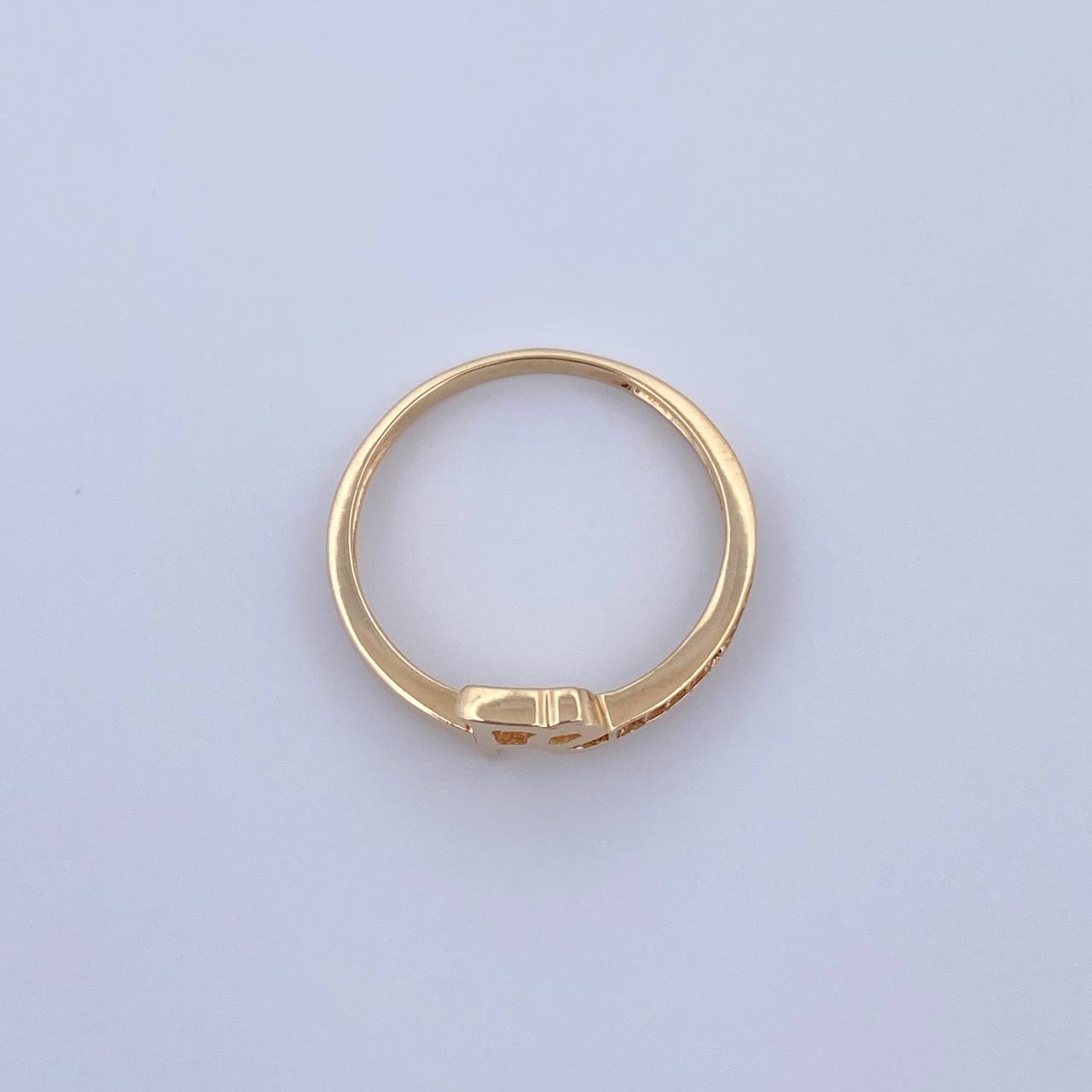 Anillo Fe 1.7gr / T6 1/2 / Circones Blancos Oro Amarillo 18K $