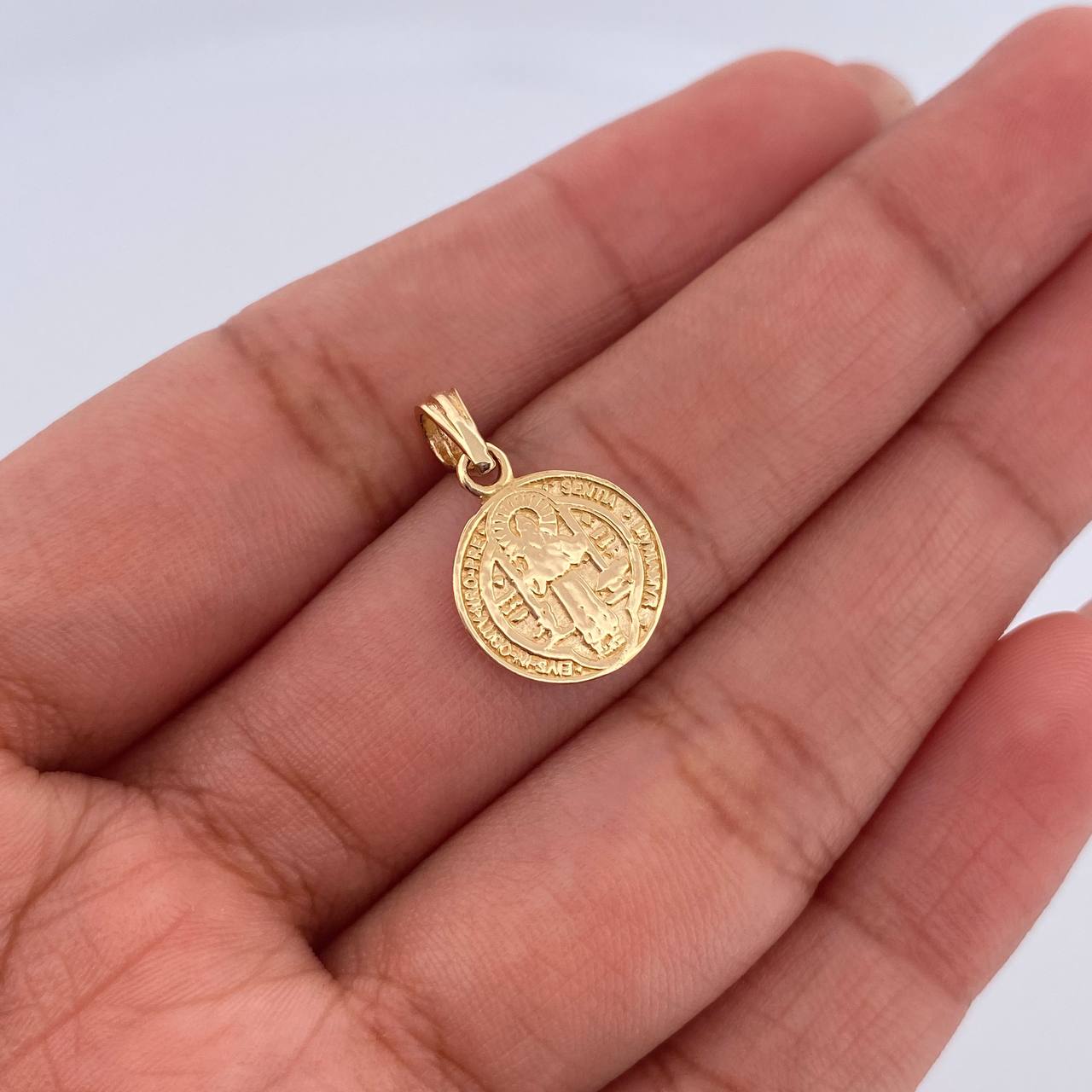 Pendant San Benito 1.7gr / 2cm / Smooth Yellow Gold 18K $