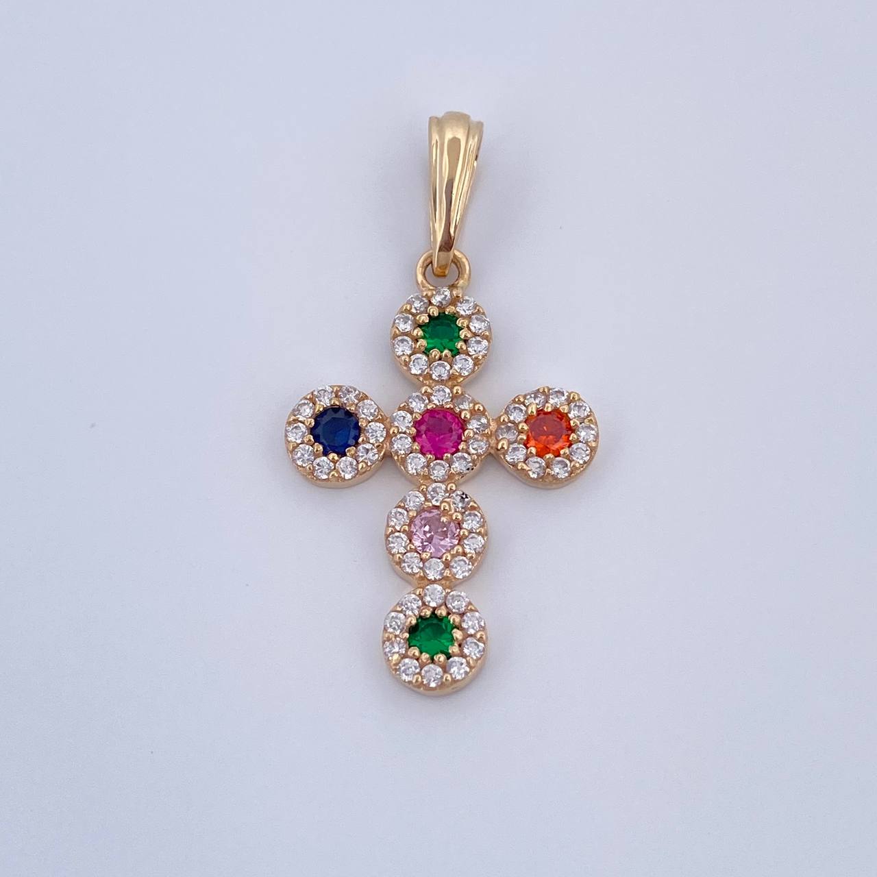 Dije Cruz Tupida 2.35gr / 3.3cm / Circones Colores Oro Amarillo 18K $