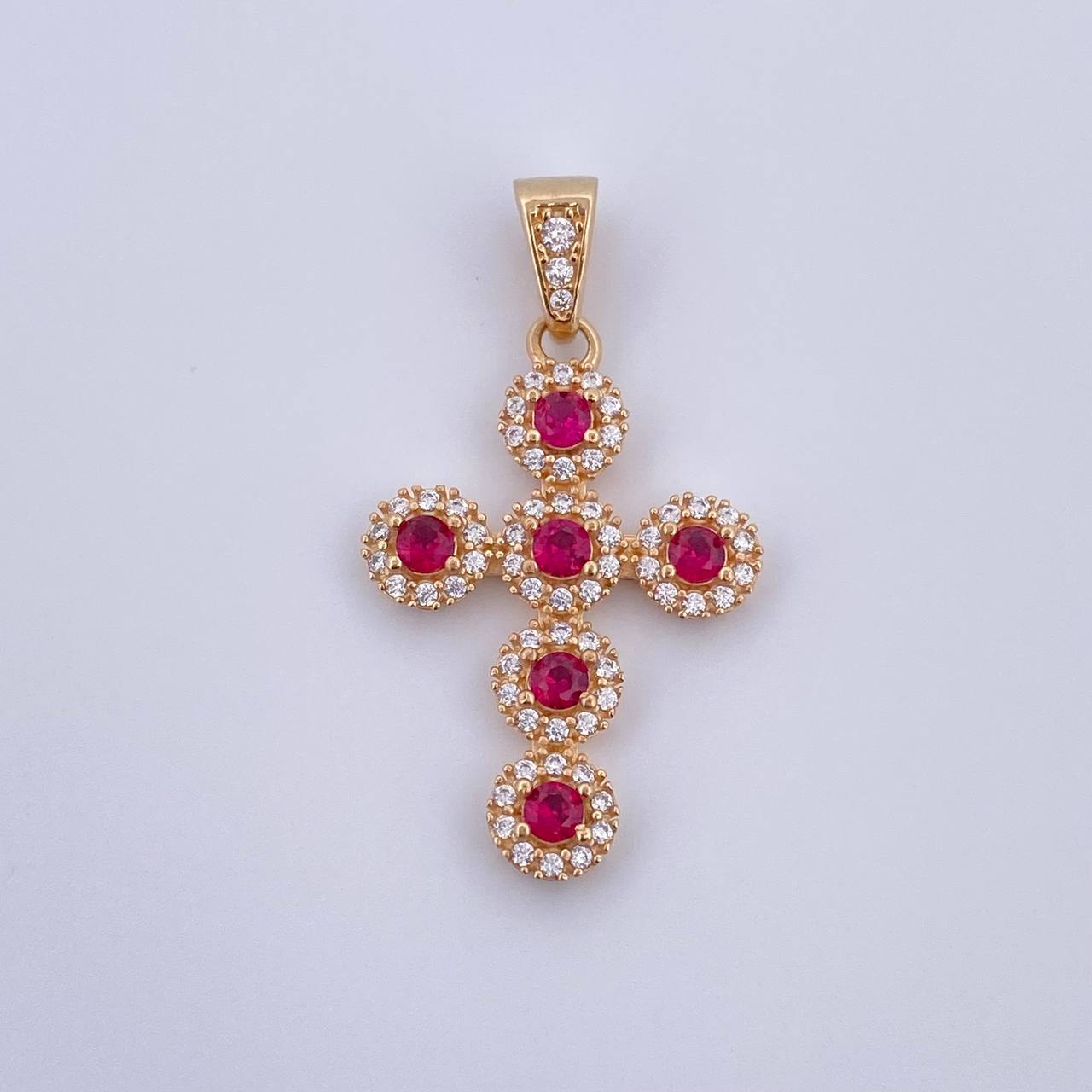 Dije Cruz Tupida 3gr / 3cm / Circones Fucsias Blancos Oro Amarillo 18K $